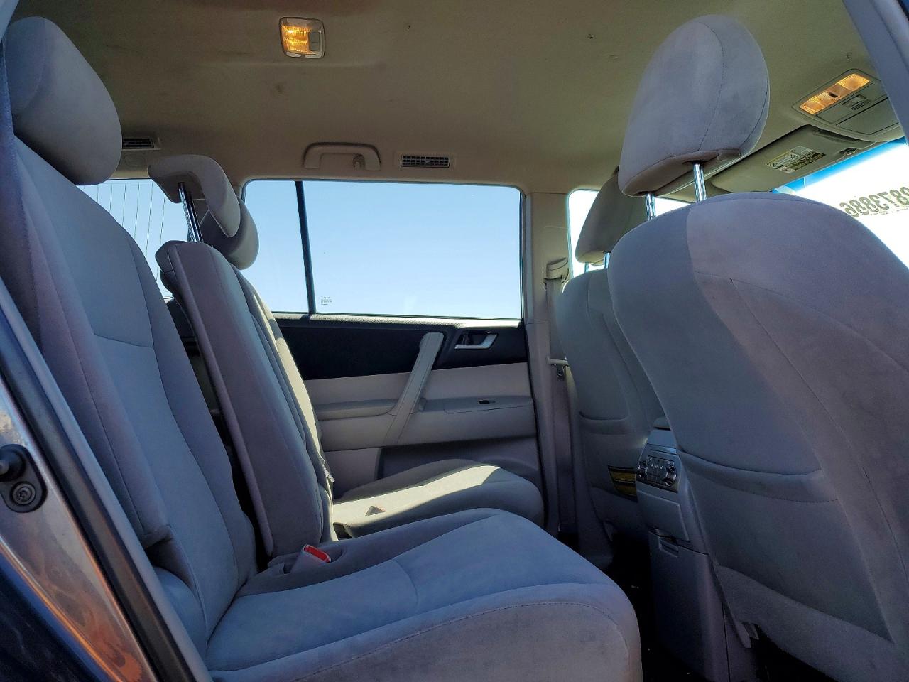 2013 Toyota Highlander Plus Gray vin: 5TDBK3EHXDS221451