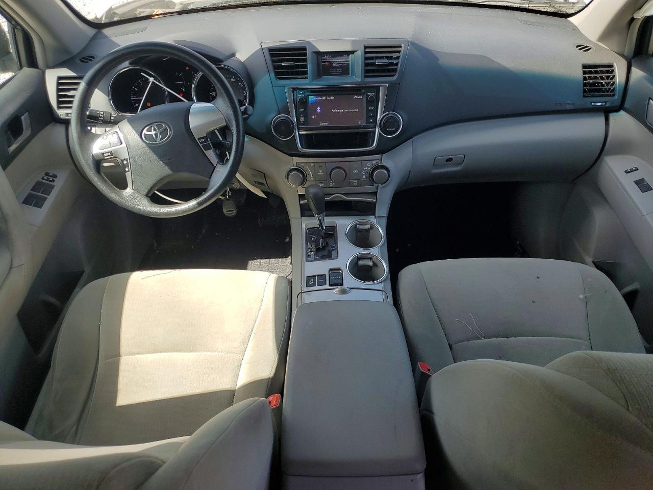 2013 Toyota Highlander Plus Gray vin: 5TDBK3EHXDS236077