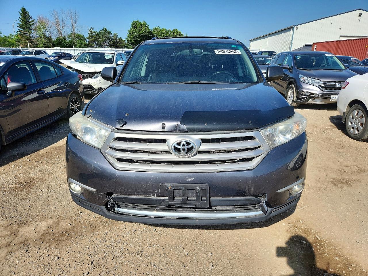 2013 Toyota Highlander Base Gray vin: 5TDBK3EHXDS240050