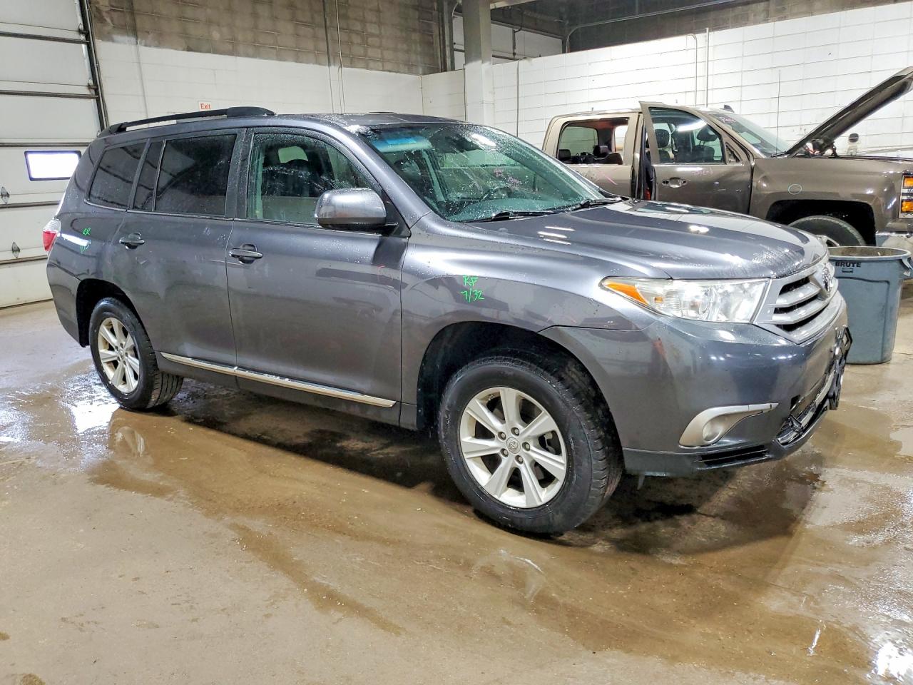 2013 Toyota Highlander Se Gray vin: 5TDBK3EHXDS253395
