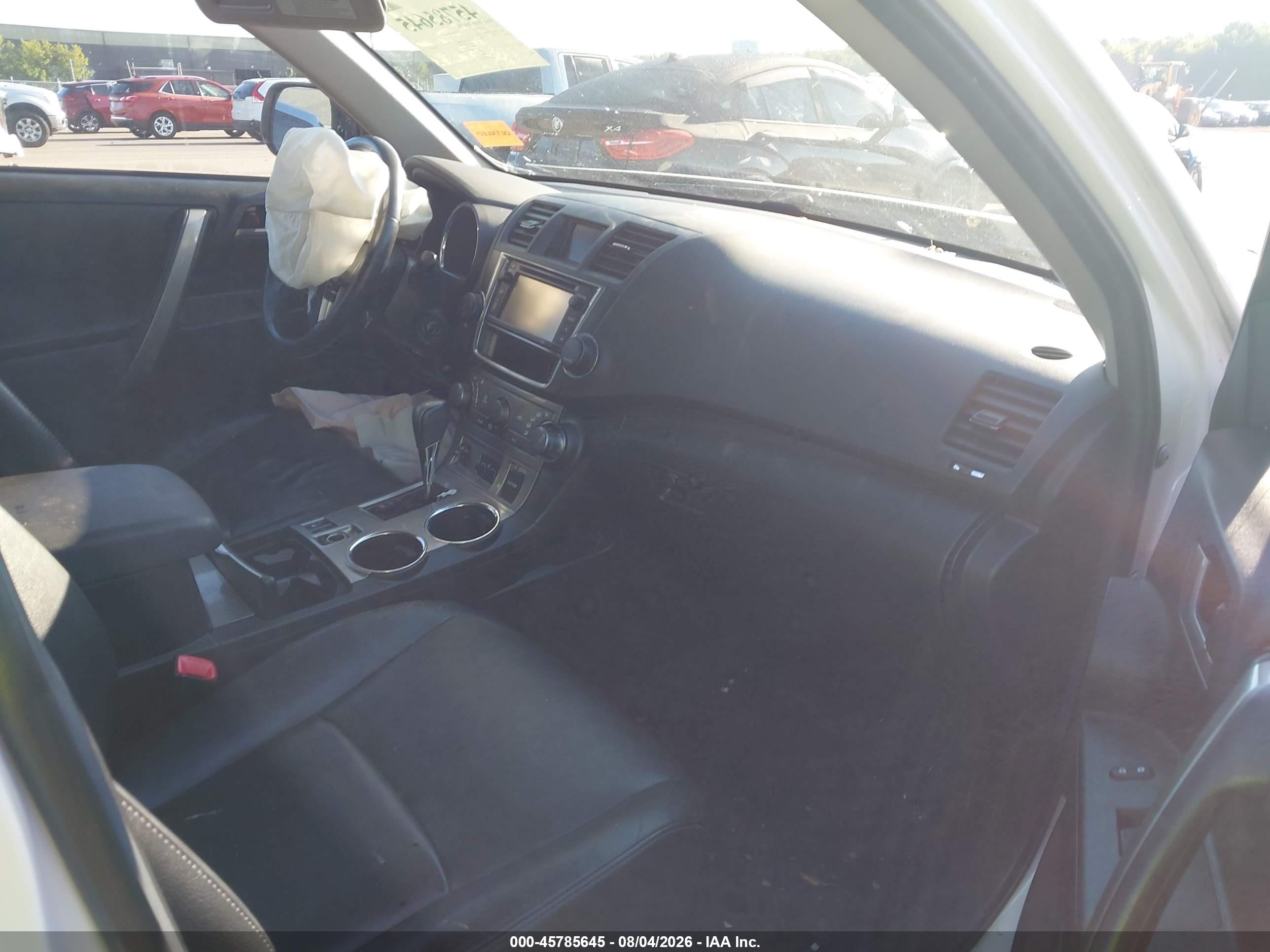2013 Toyota Highlander Se V6 White vin: 5TDBK3EHXDS273100