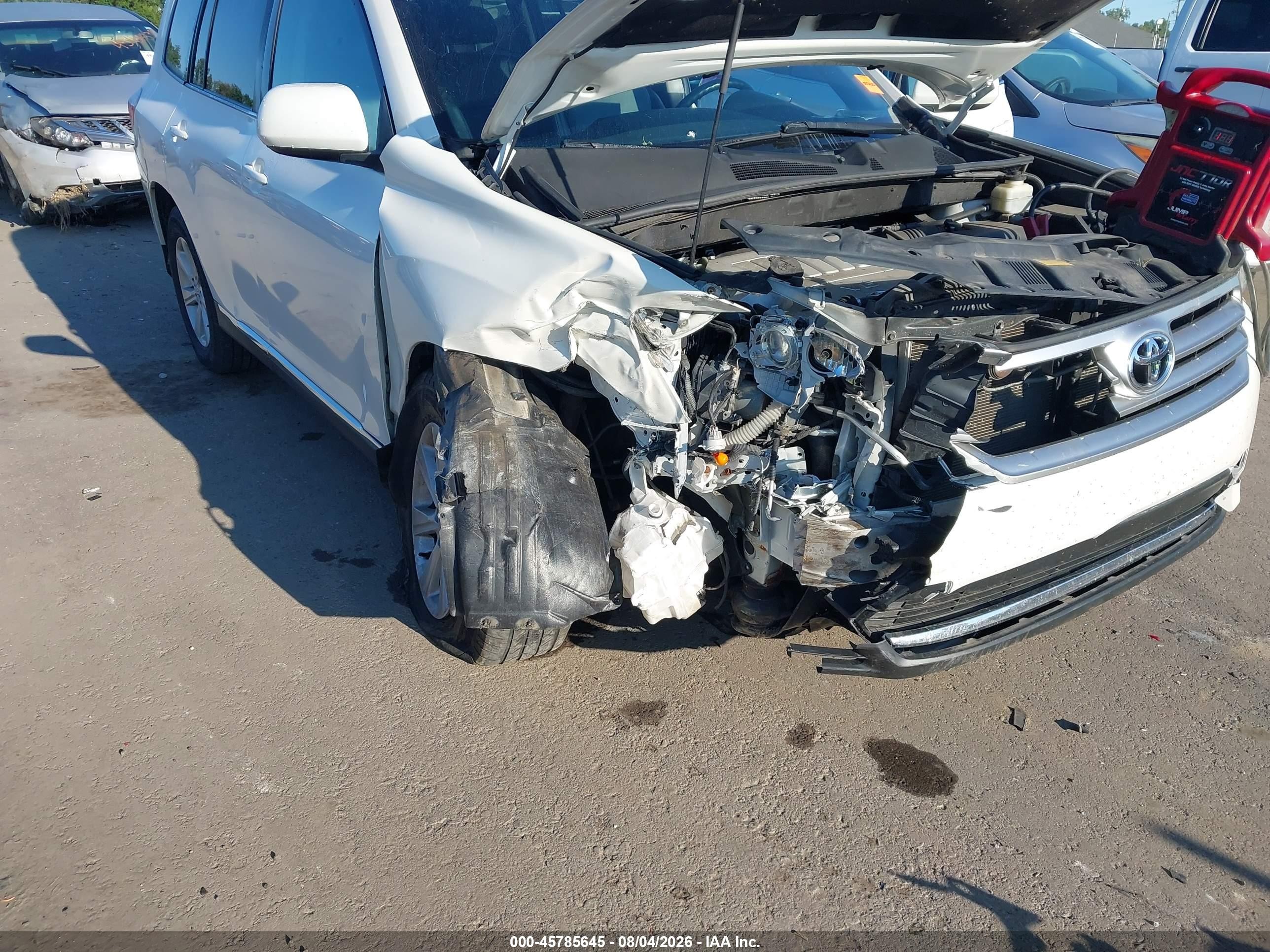 2013 Toyota Highlander Se V6 White vin: 5TDBK3EHXDS273100