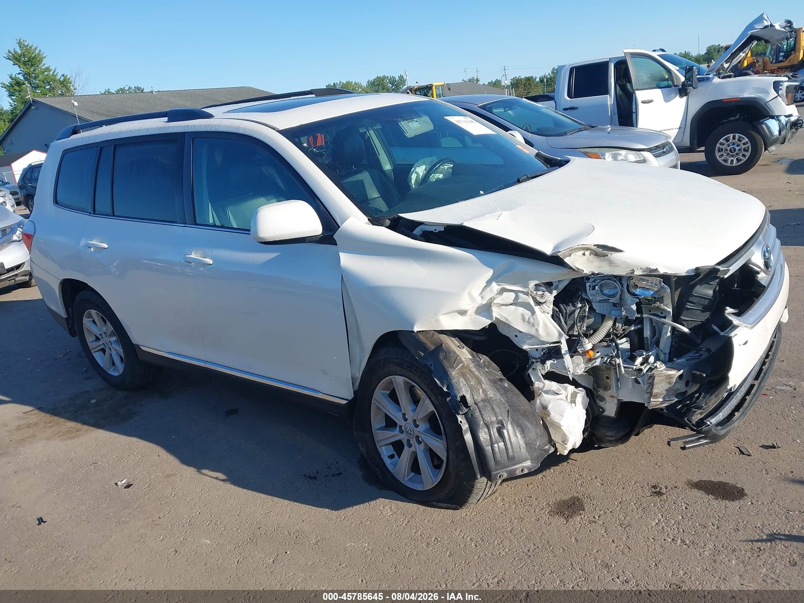 2013 Toyota Highlander Se V6 White vin: 5TDBK3EHXDS273100