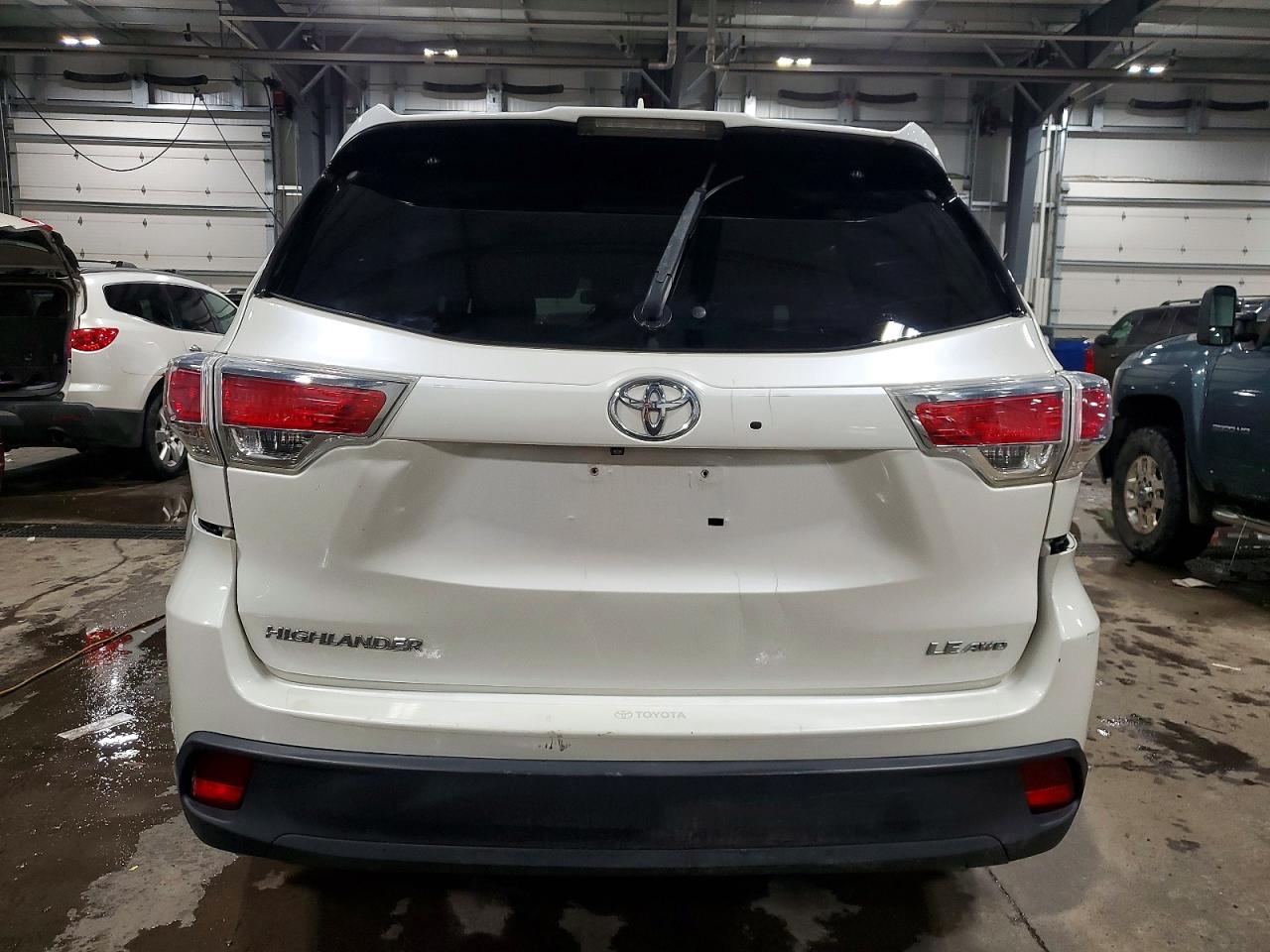 2014 Toyota Highlander Le Plus Белый vin: 5TDBKRFH0ES017518