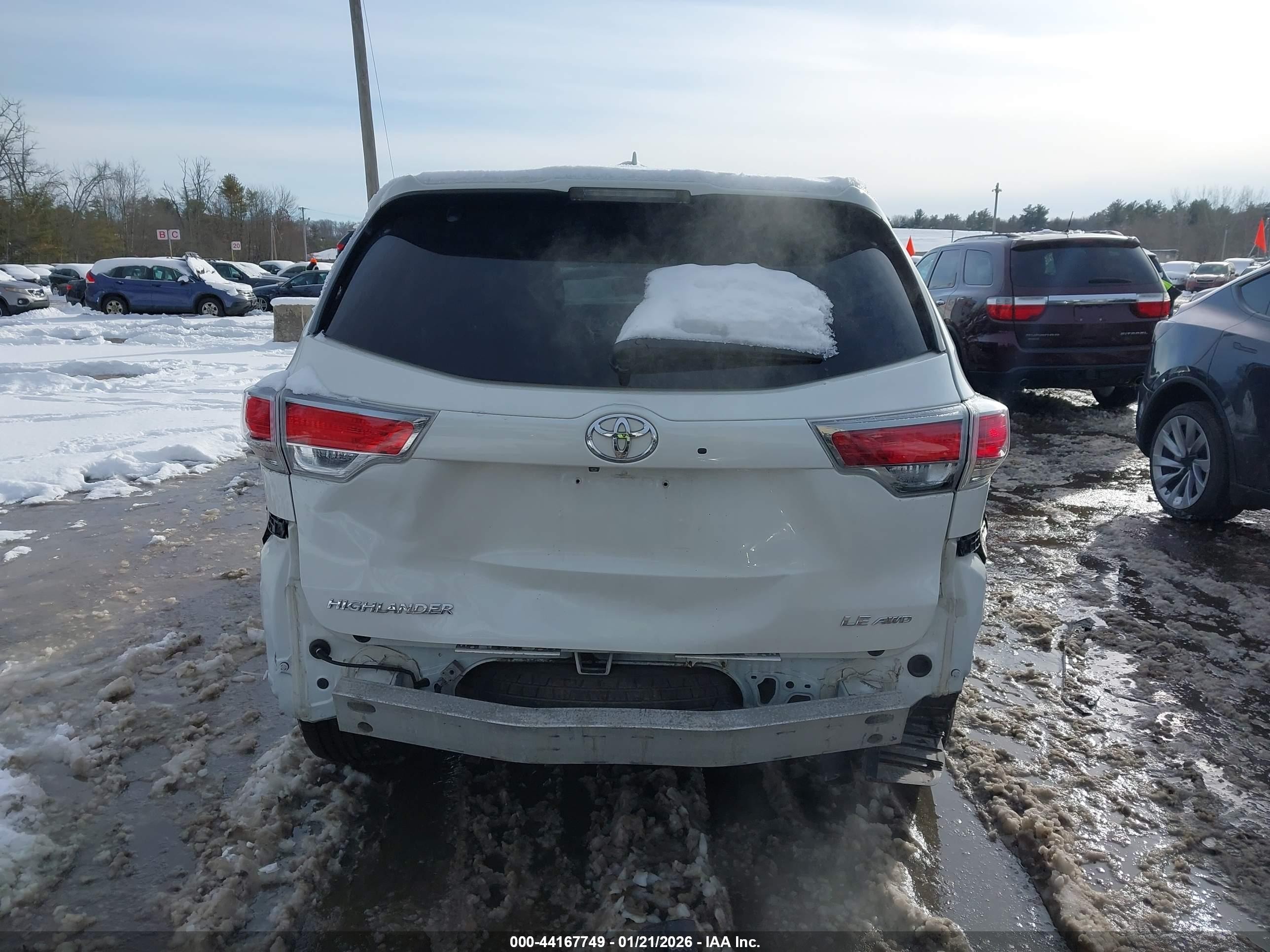 2015 Toyota Highlander Le Plus V6 Белый vin: 5TDBKRFH0FS129561