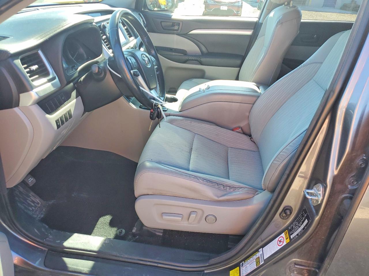 2015 Toyota Highlander Le Plus Серый vin: 5TDBKRFH1FS073890
