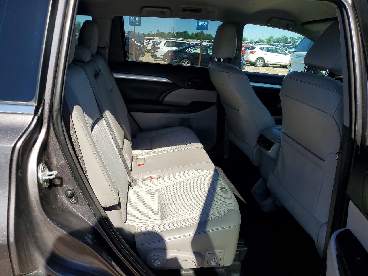 2015 Toyota Highlander Le Plus Серый vin: 5TDBKRFH1FS073890
