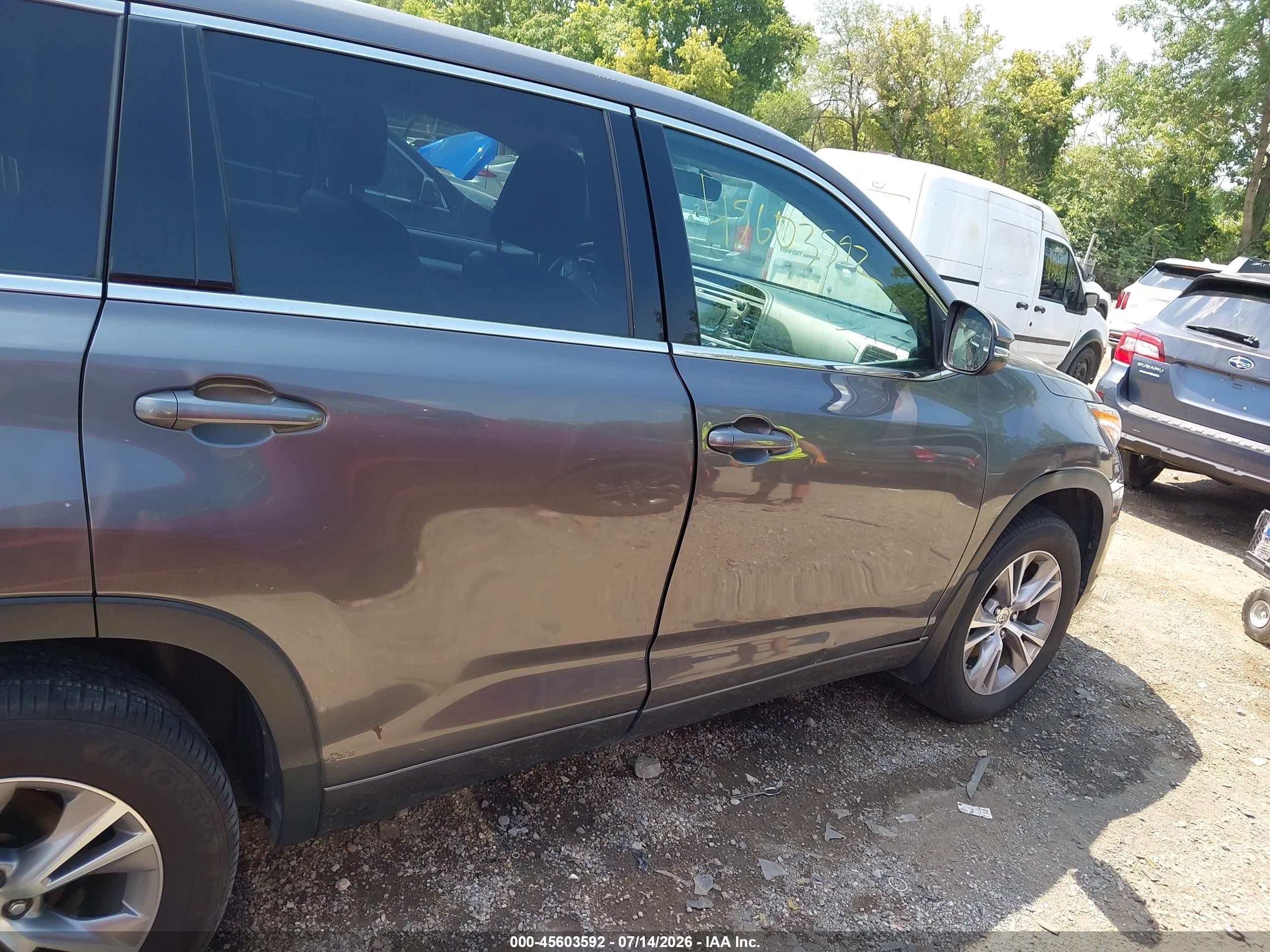 2015 Toyota Highlander Le Plus V6 Gray vin: 5TDBKRFH1FS149298