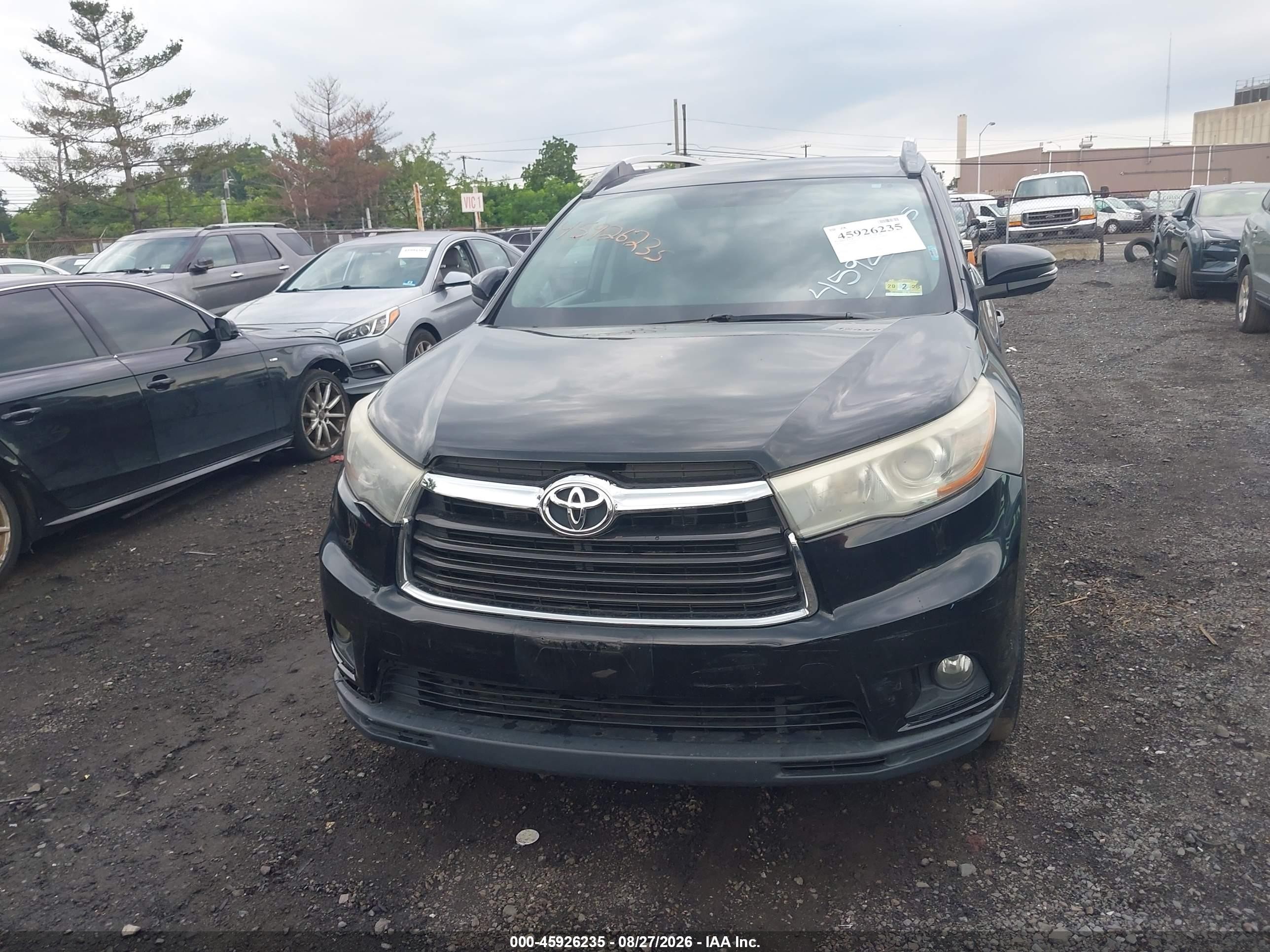 2015 Toyota Highlander Le V6 Черный vin: 5TDBKRFH1FS163363