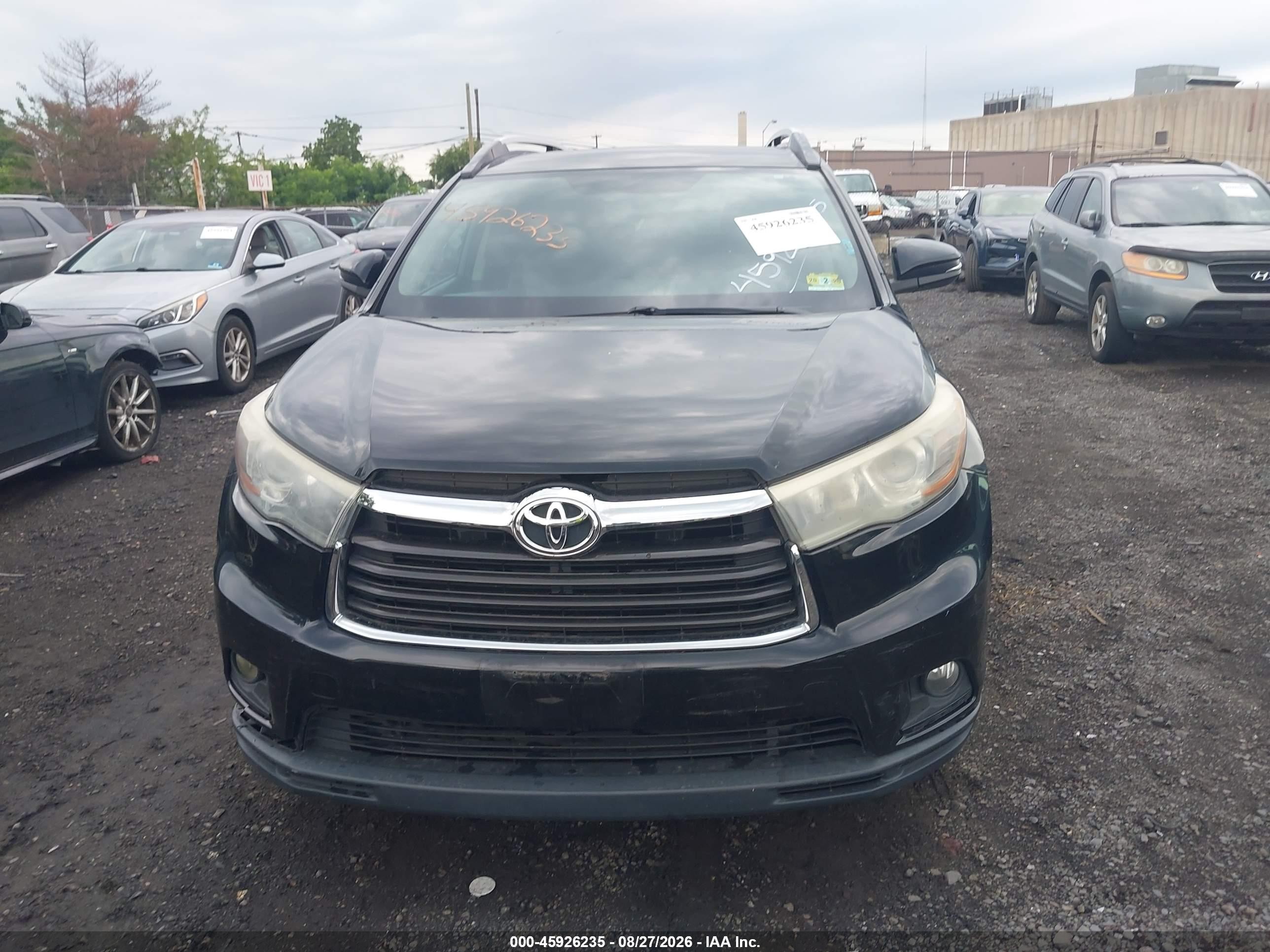 2015 Toyota Highlander Le V6 Черный vin: 5TDBKRFH1FS163363