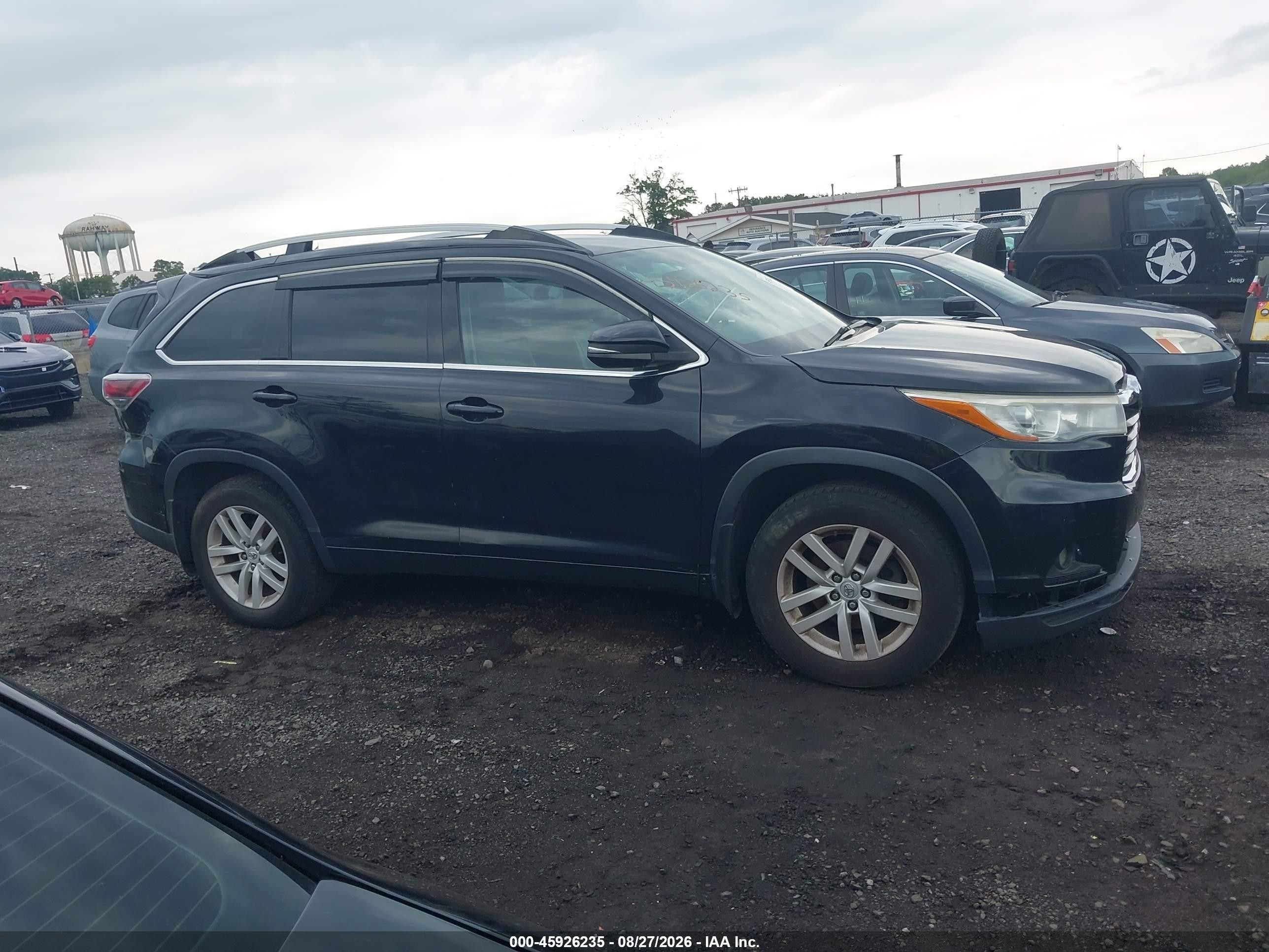 2015 Toyota Highlander Le V6 Черный vin: 5TDBKRFH1FS163363
