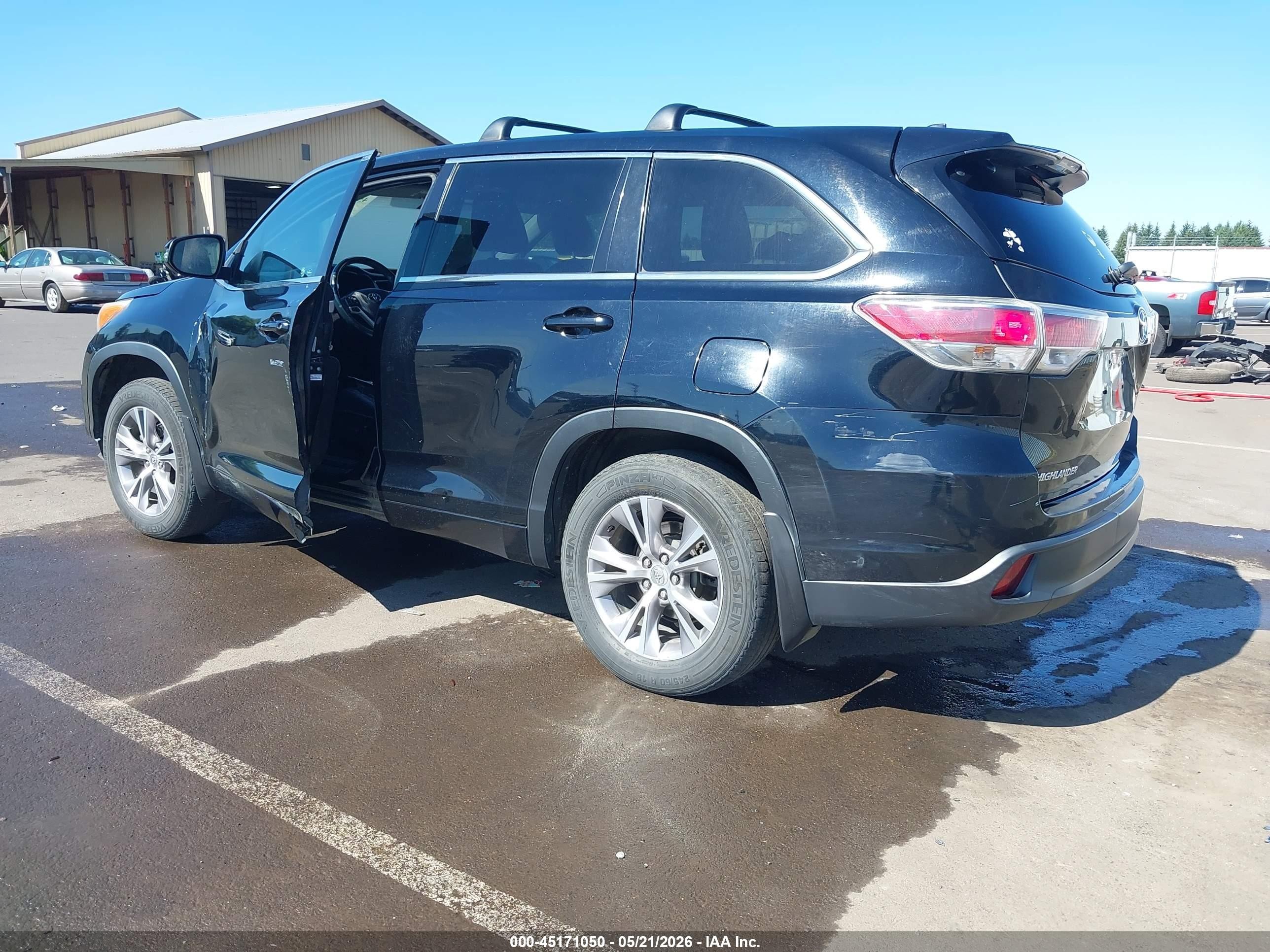 2015 Toyota Highlander Le Plus V6 Black vin: 5TDBKRFH1FS193348