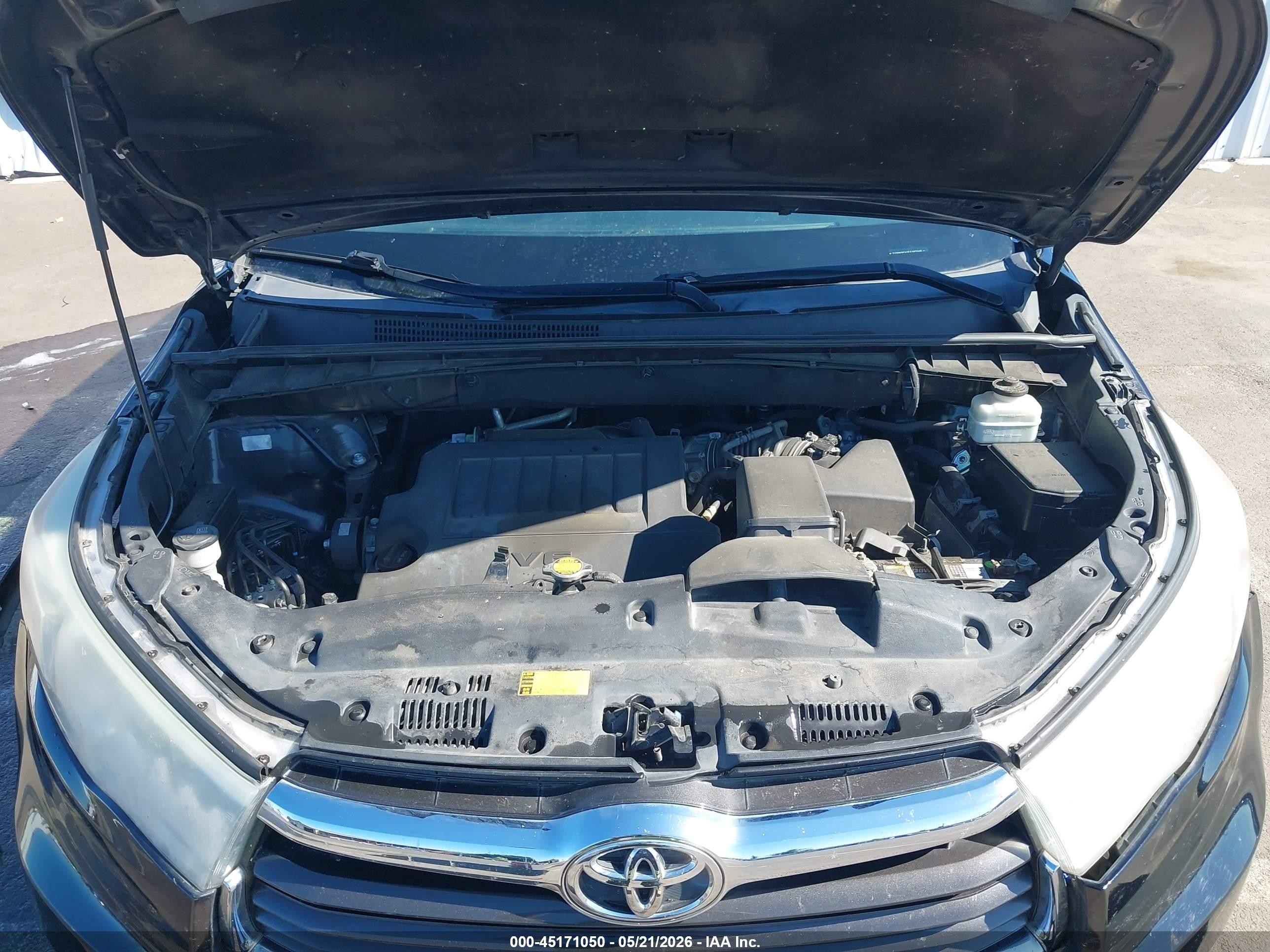 2015 Toyota Highlander Le Plus V6 Black vin: 5TDBKRFH1FS193348
