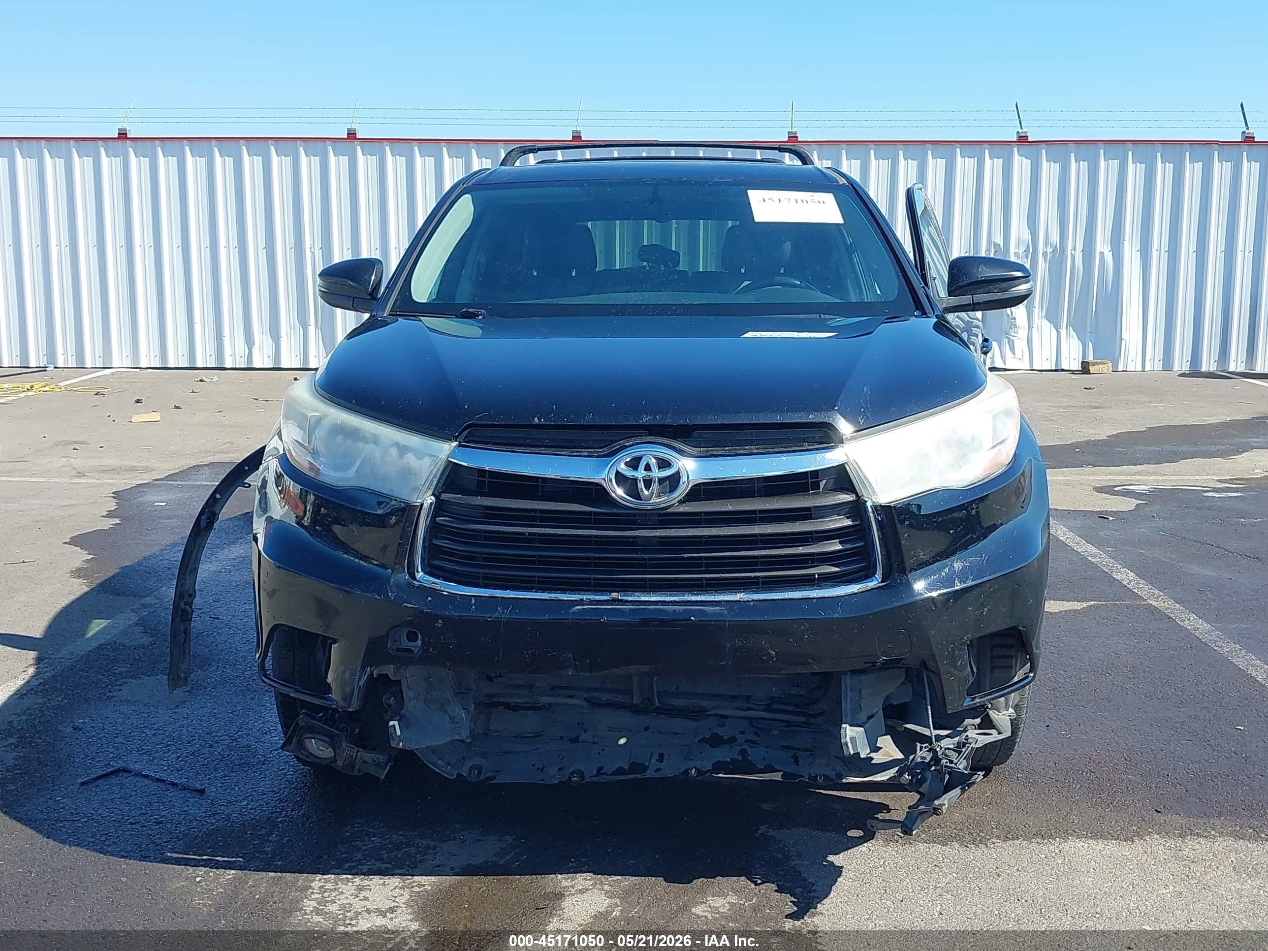 2015 Toyota Highlander Le Plus V6 Black vin: 5TDBKRFH1FS193348