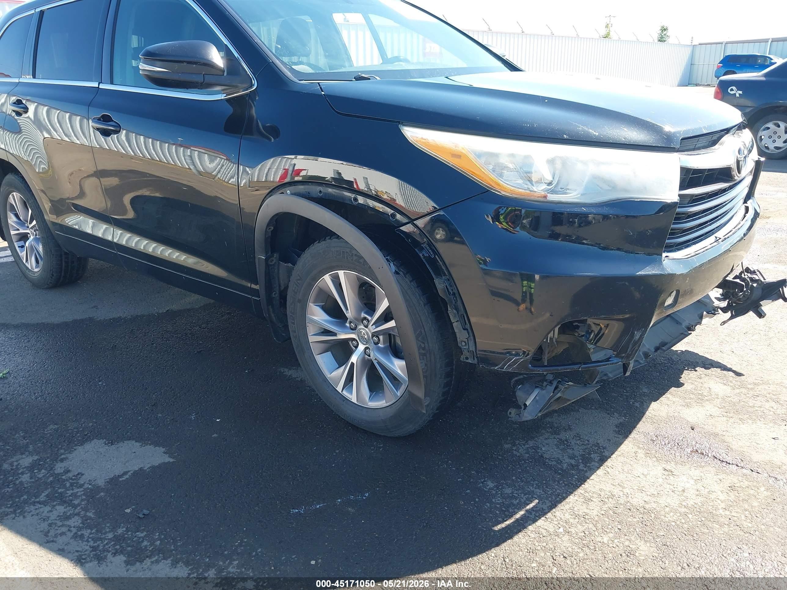 2015 Toyota Highlander Le Plus V6 Black vin: 5TDBKRFH1FS193348