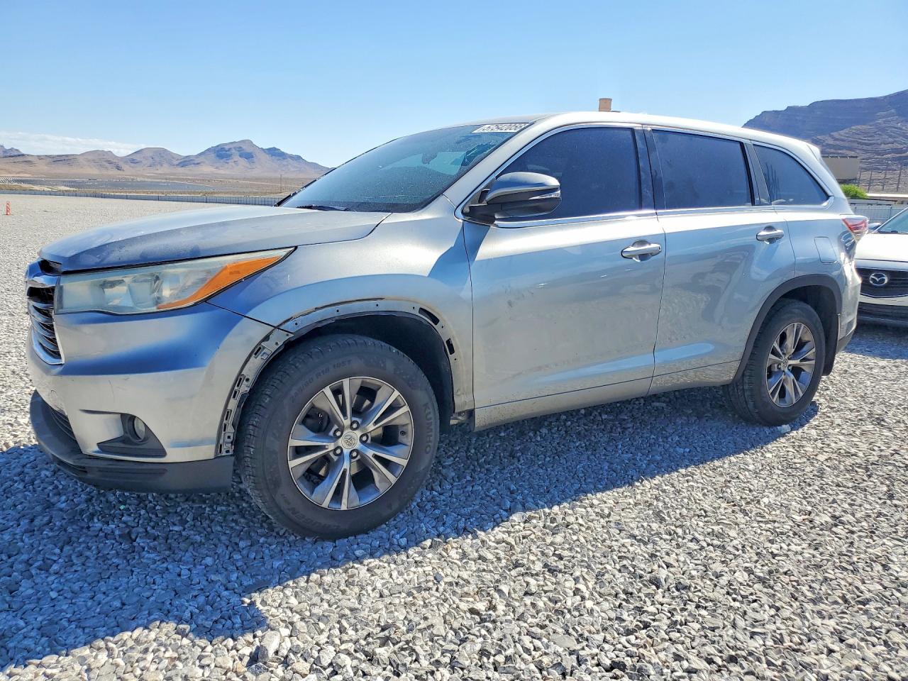2015 Toyota Highlander Le Plus Silver vin: 5TDBKRFH1FS200427