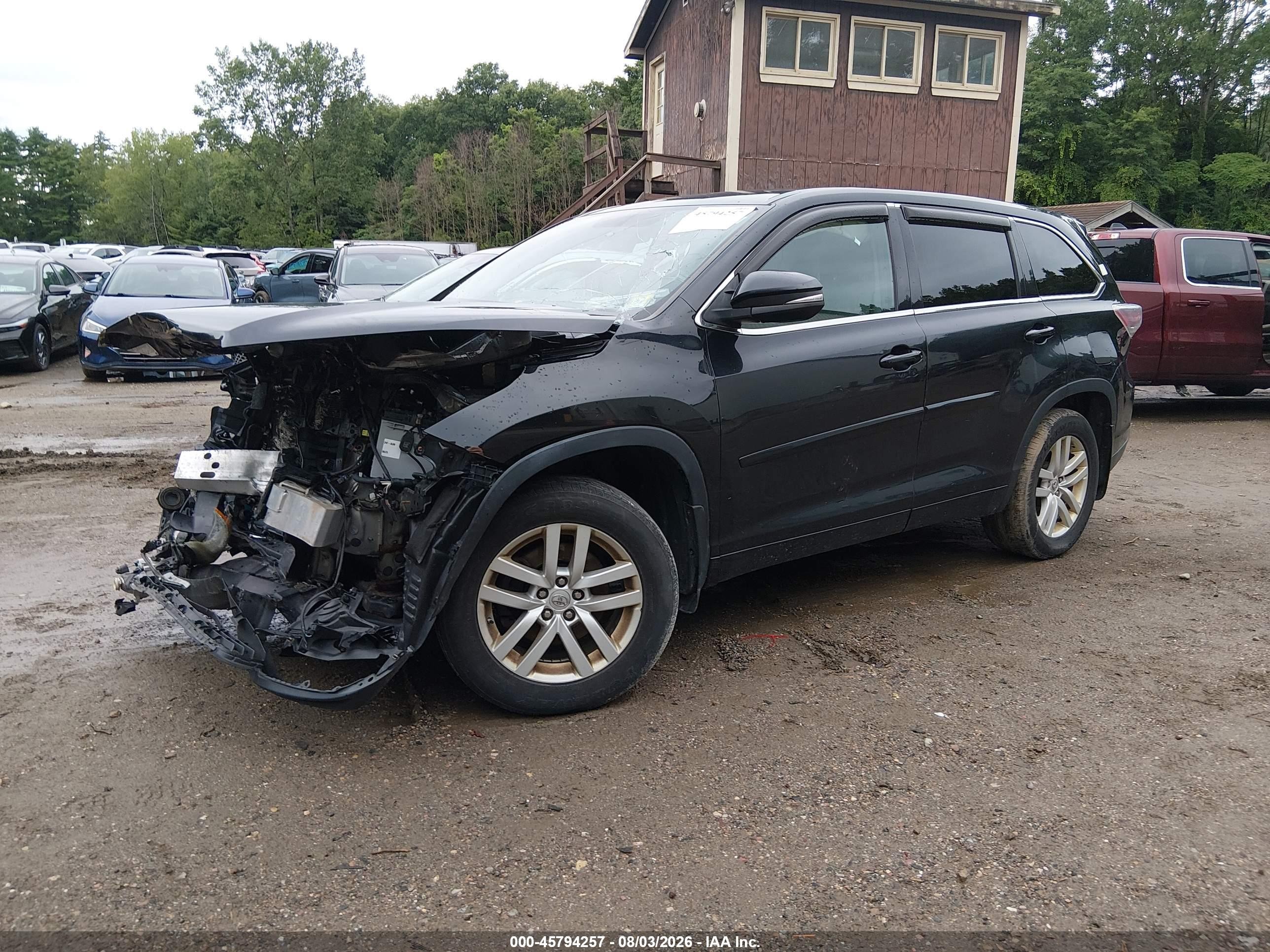 2015 Toyota Highlander Le V6 Черный vin: 5TDBKRFH2FS087135