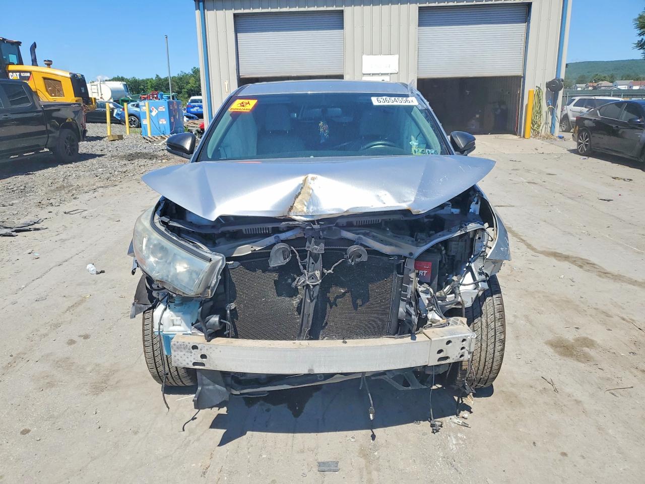 2015 Toyota Highlander Le Silver vin: 5TDBKRFH2FS162612