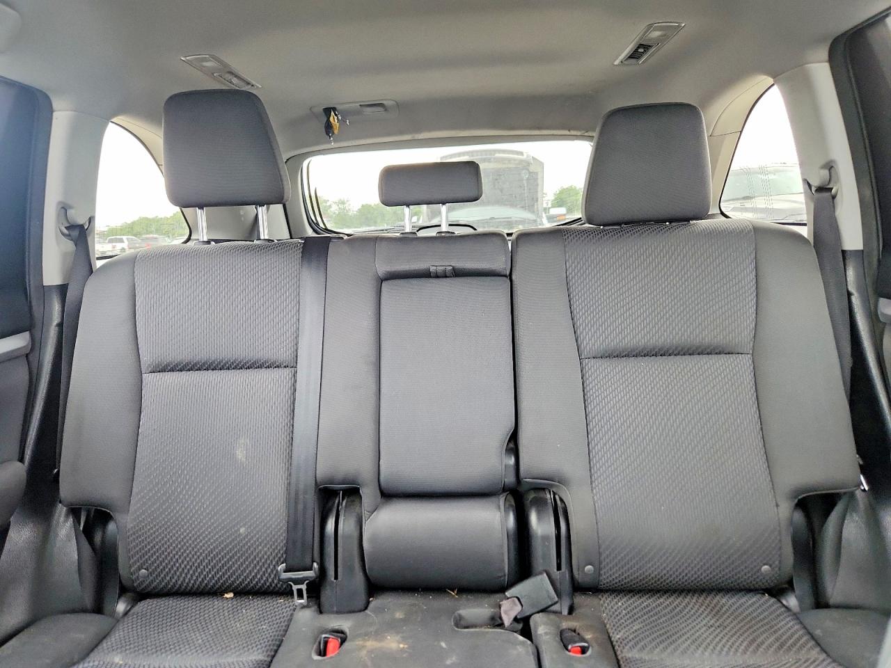 2015 Toyota Highlander Le Gray vin: 5TDBKRFH2FS163548