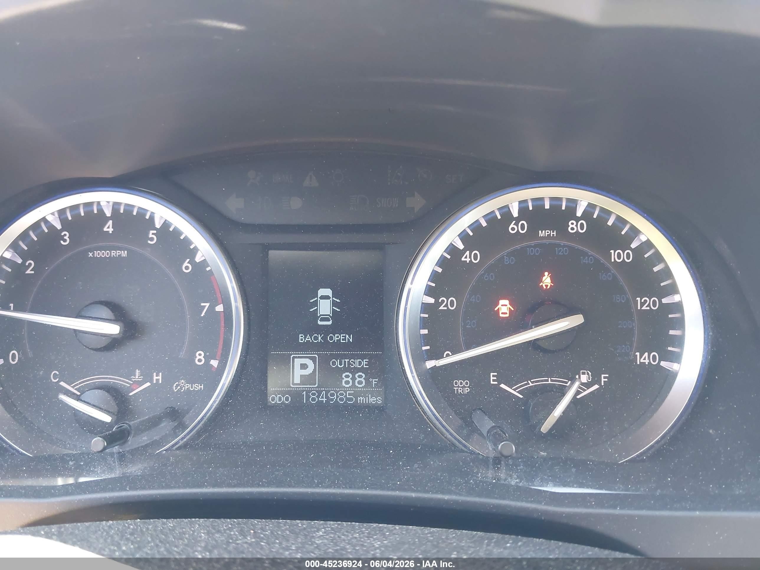 2016 Toyota Highlander Le V6 Черный vin: 5TDBKRFH2GS270584
