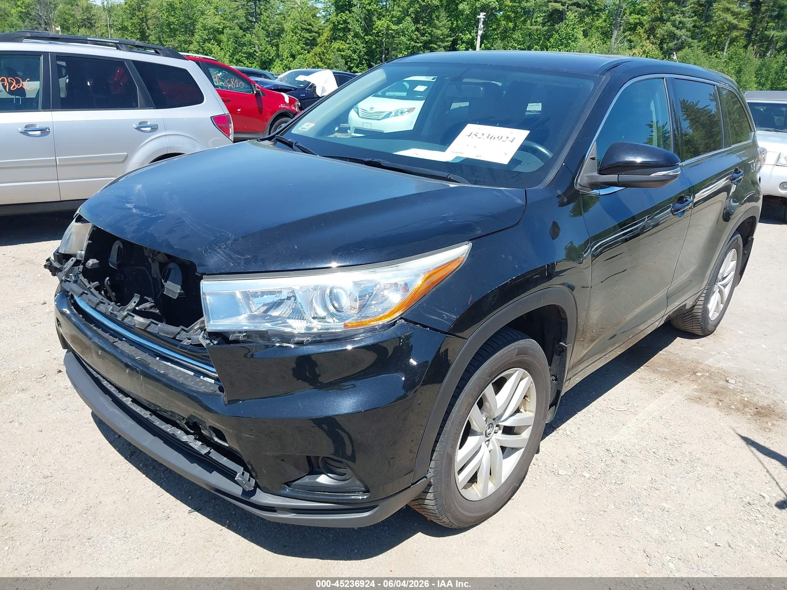 2016 Toyota Highlander Le V6 Черный vin: 5TDBKRFH2GS270584