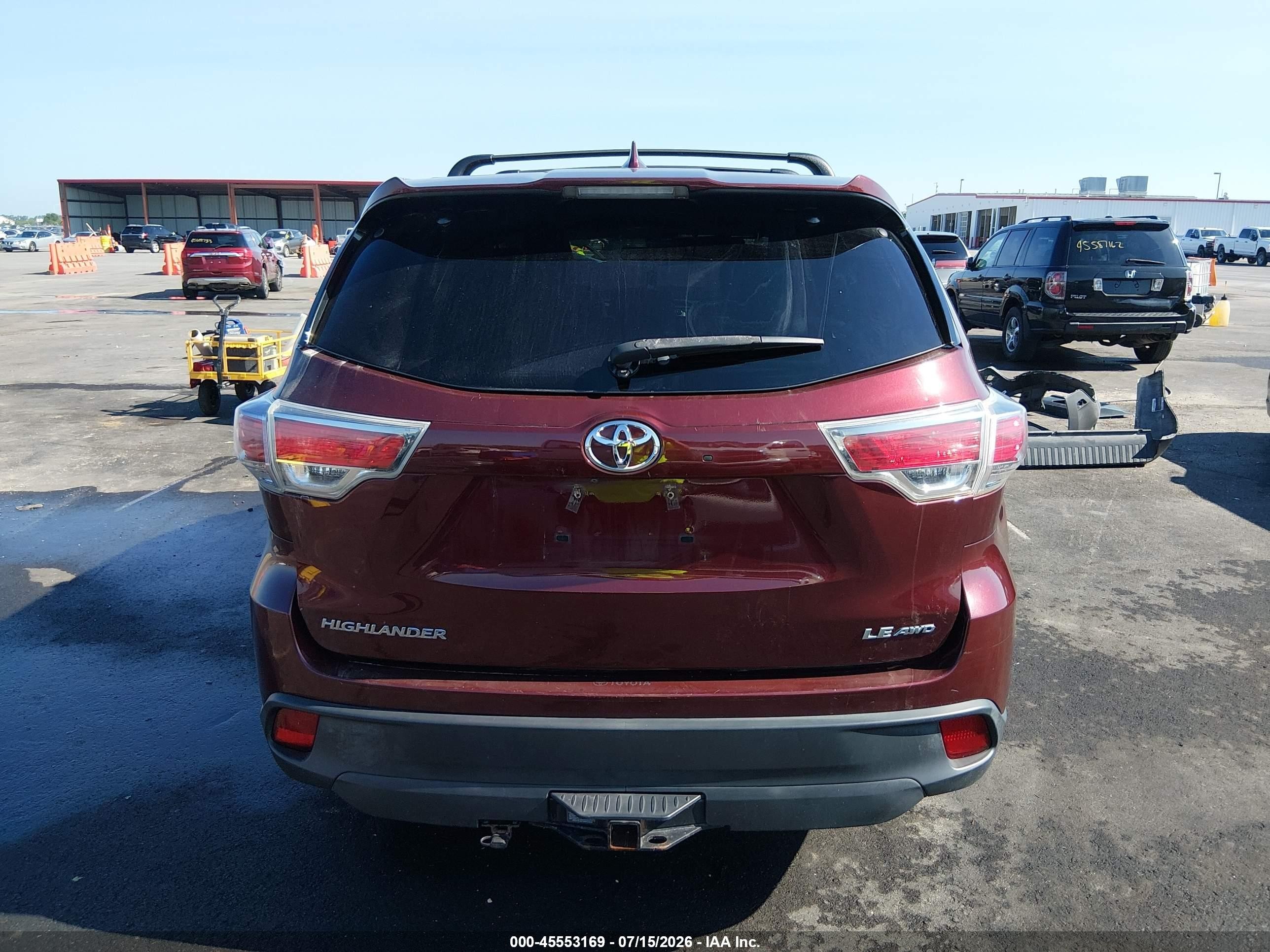 2016 Toyota Highlander Le Plus V6 Maroon vin: 5TDBKRFH2GS337099