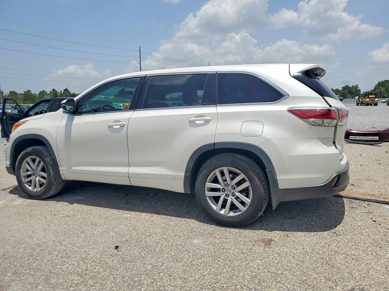 2014 Toyota Highlander Le White vin: 5TDBKRFH3ES055079