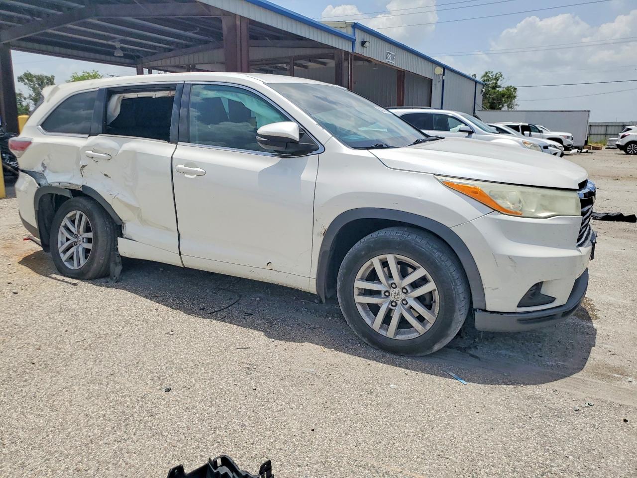2014 Toyota Highlander Le White vin: 5TDBKRFH3ES055079