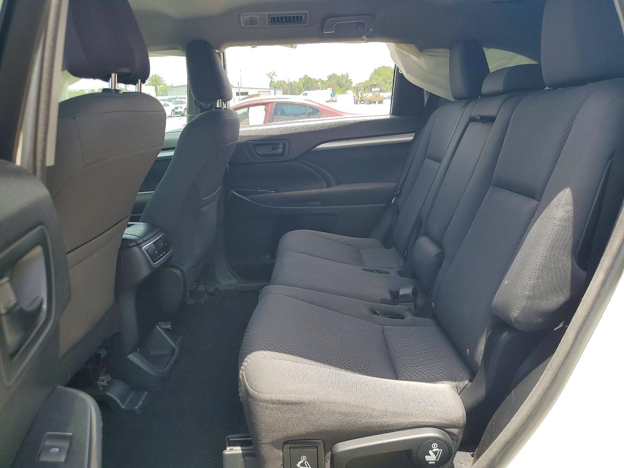 2014 Toyota Highlander Le White vin: 5TDBKRFH3ES055079