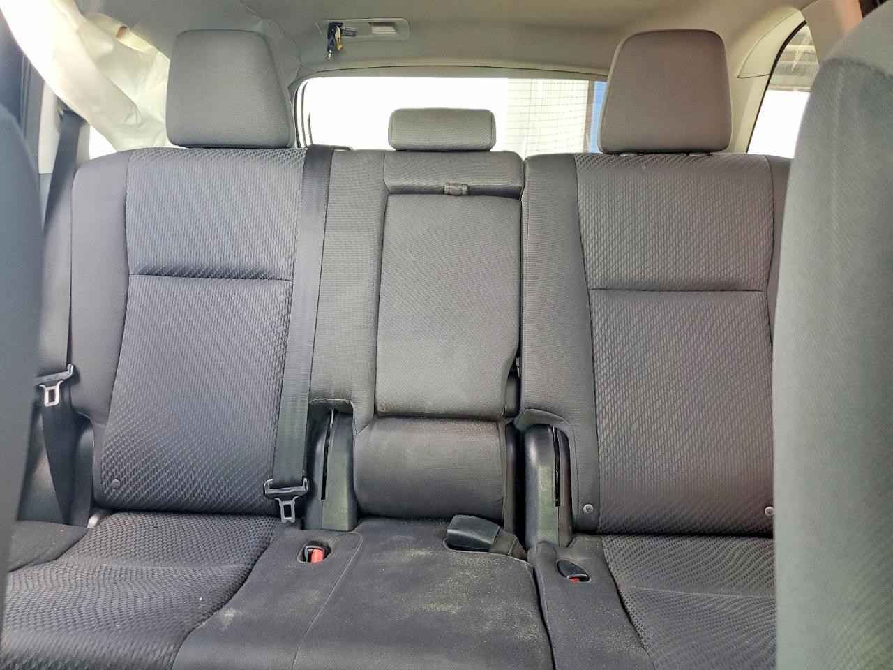 2014 Toyota Highlander Le White vin: 5TDBKRFH3ES055079