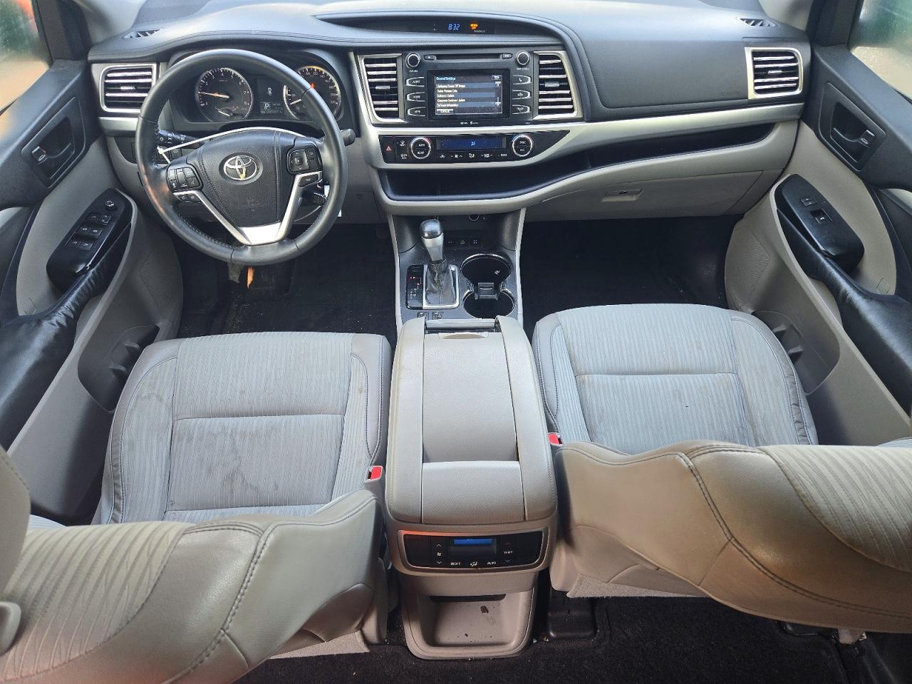 2015 Toyota Highlander Le Blue vin: 5TDBKRFH3FS084583