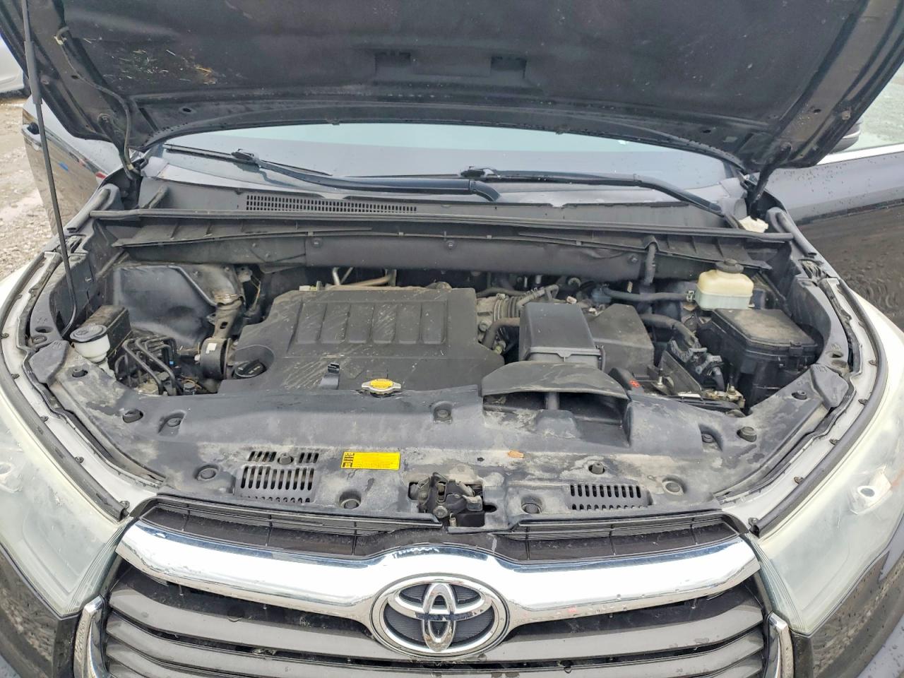 2015 Toyota Highlander Le Plus Black vin: 5TDBKRFH3FS140053