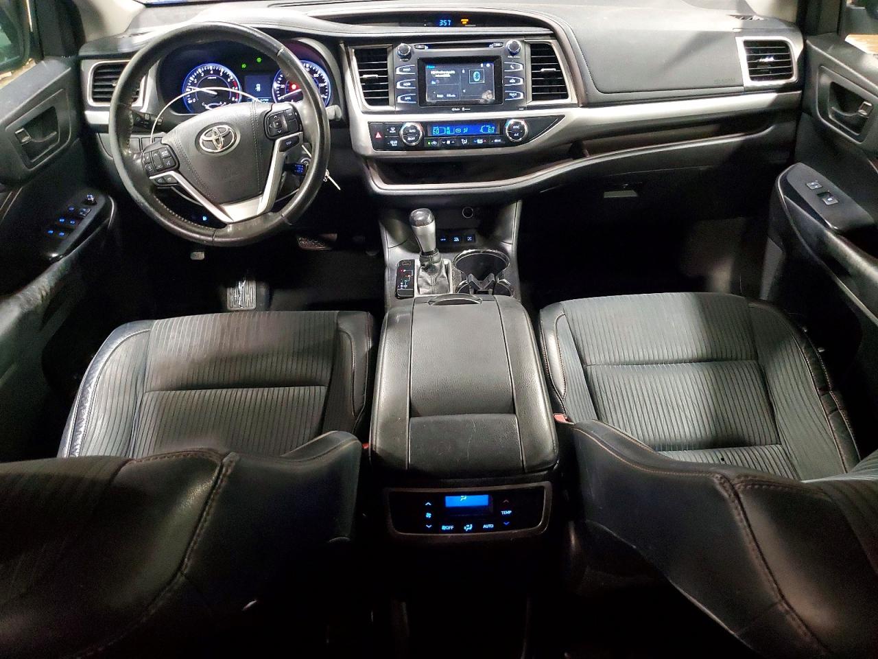 2015 Toyota Highlander Le Plus Gray vin: 5TDBKRFH3FS142658