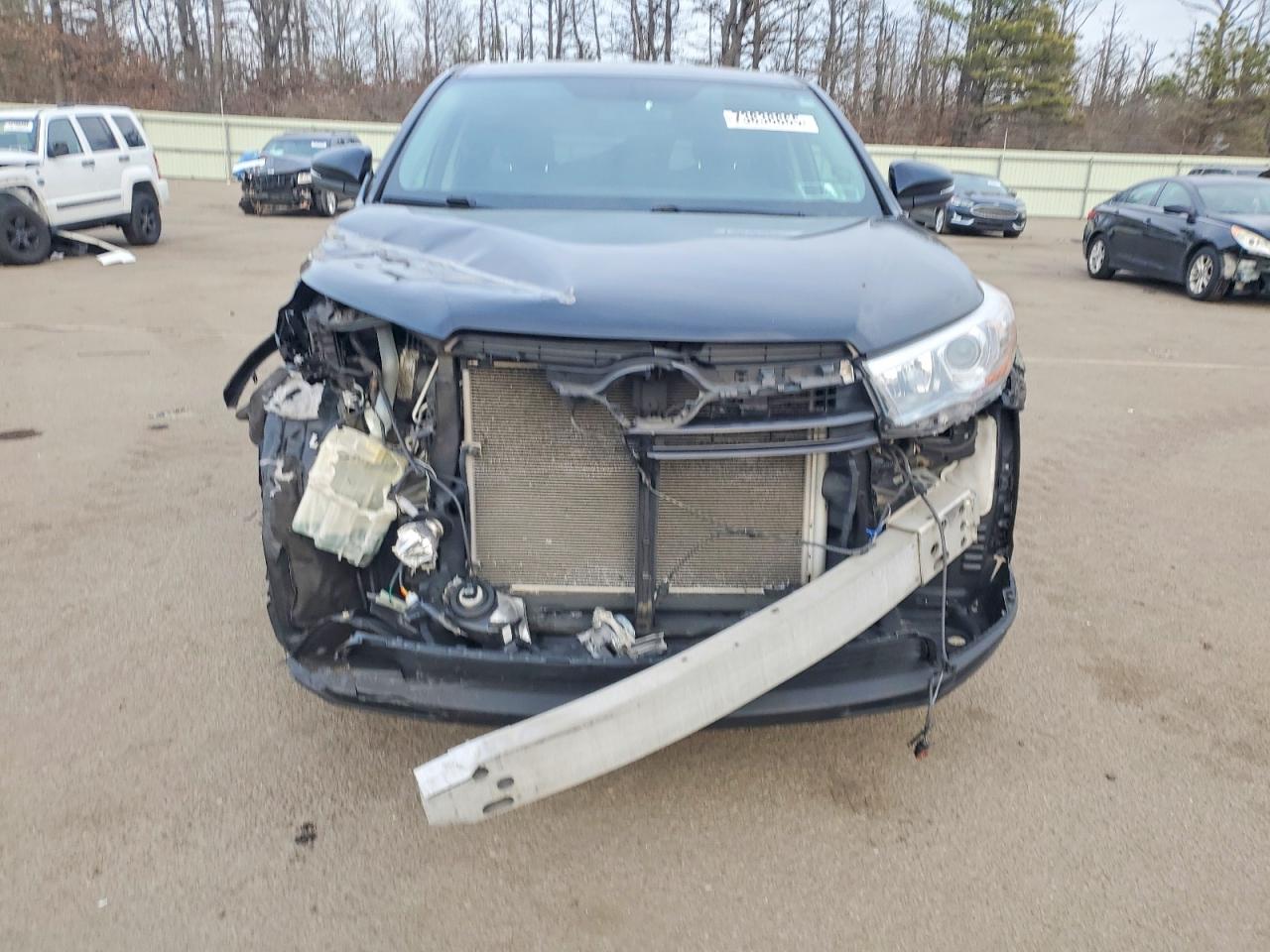 2015 Toyota Highlander Le Black vin: 5TDBKRFH3FS146189