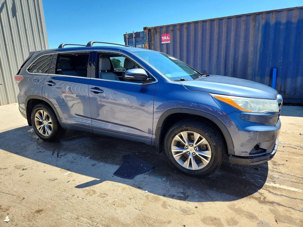 2015 Toyota Highlander Le Plus Blue vin: 5TDBKRFH3FS166734