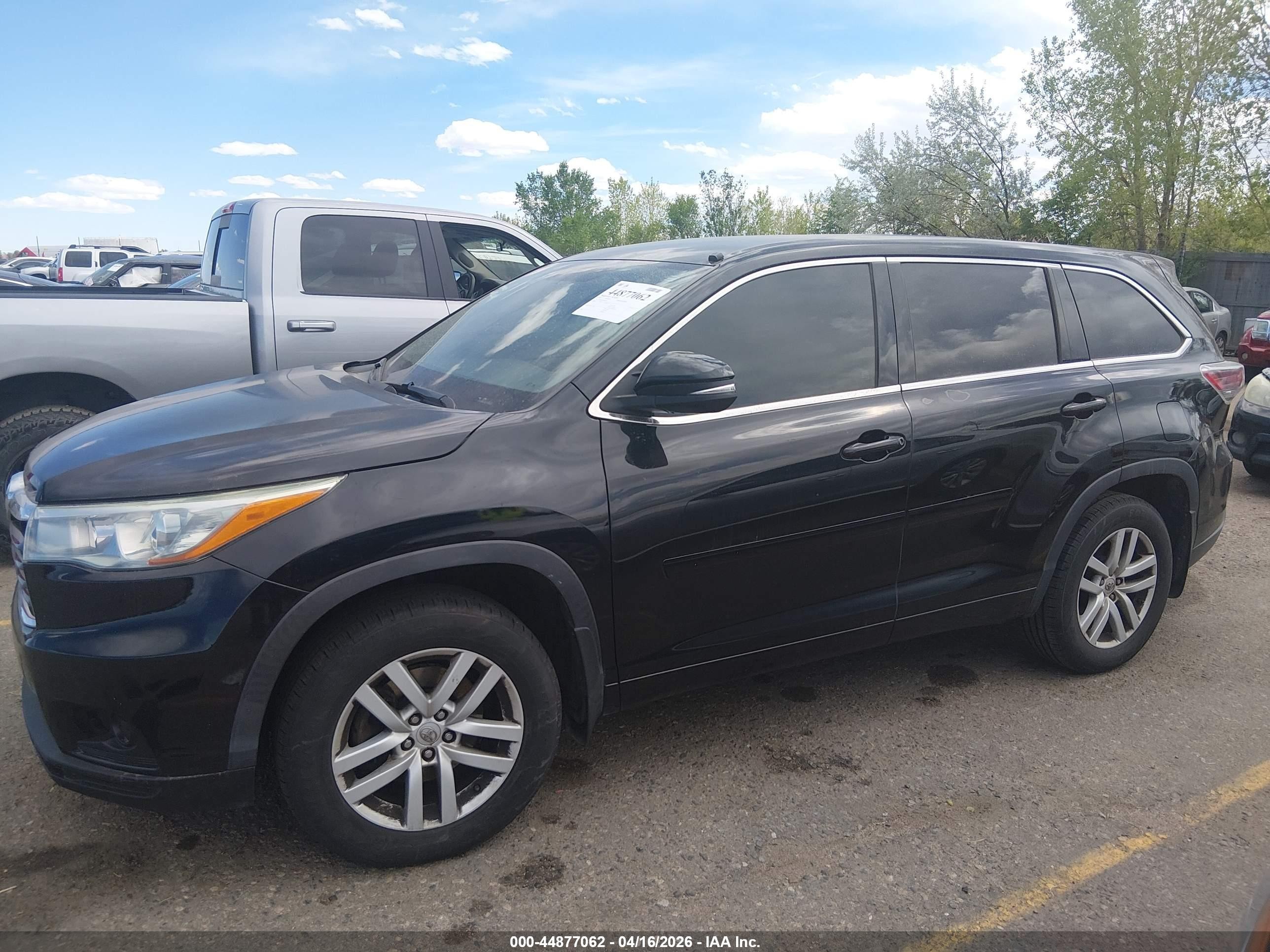 2015 Toyota Highlander Le V6 Black vin: 5TDBKRFH3FS181279