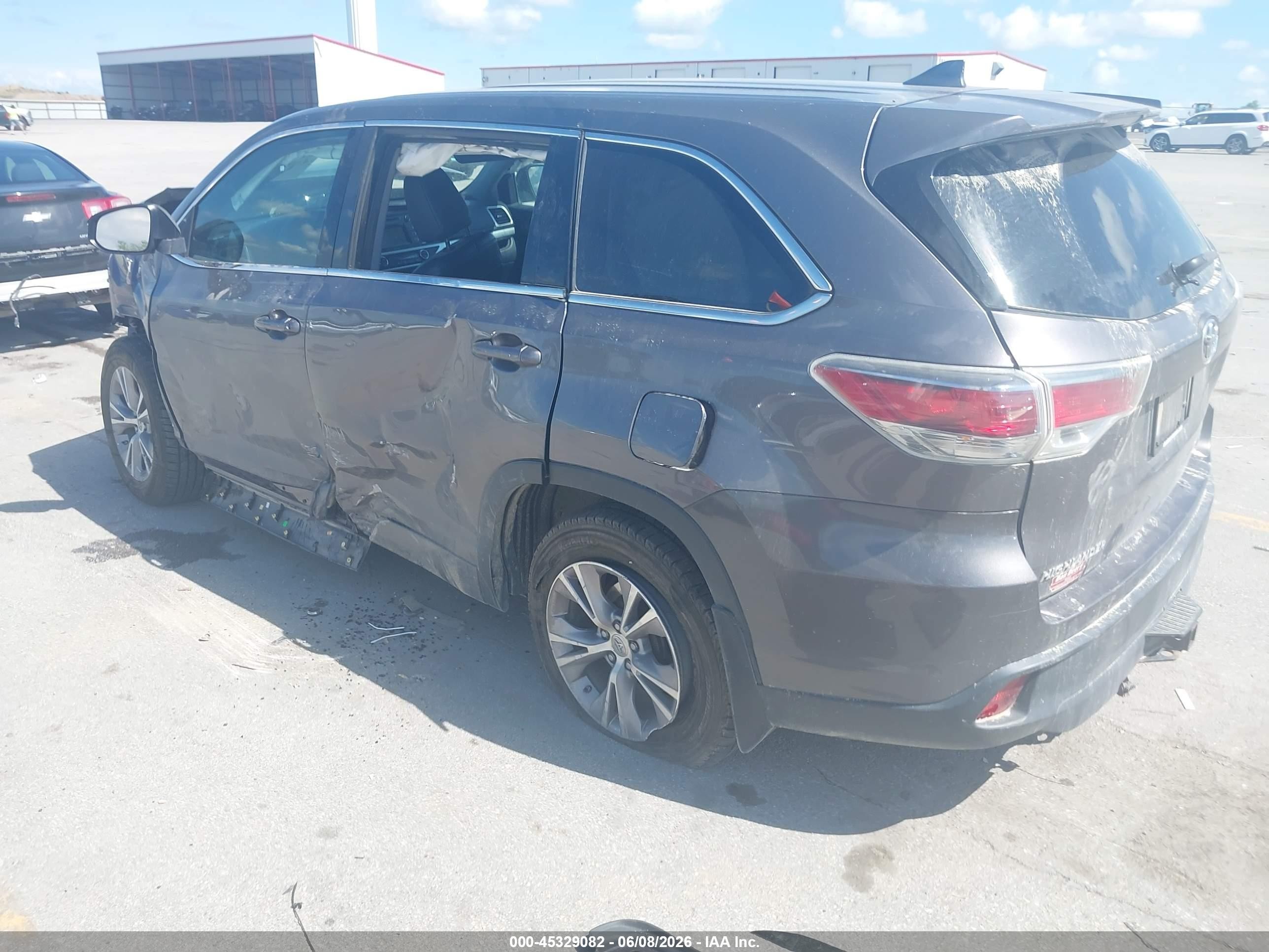 2015 Toyota Highlander Le Plus V6 Gray vin: 5TDBKRFH3FS199250