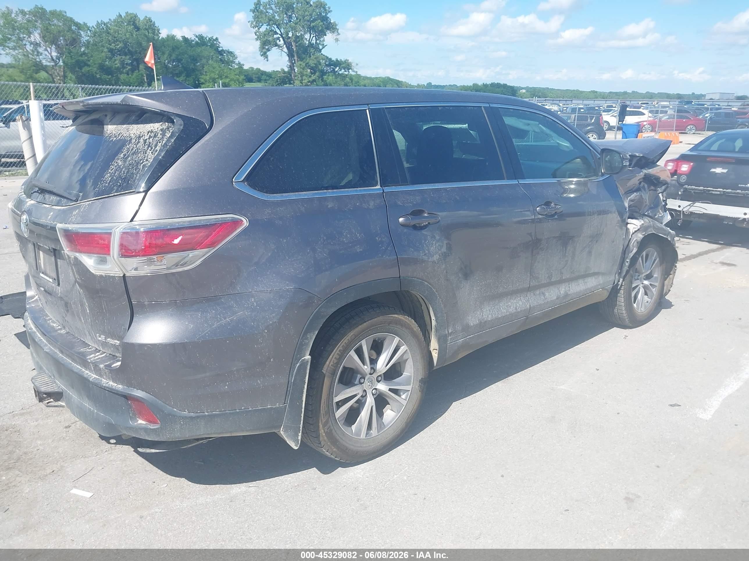 2015 Toyota Highlander Le Plus V6 Gray vin: 5TDBKRFH3FS199250