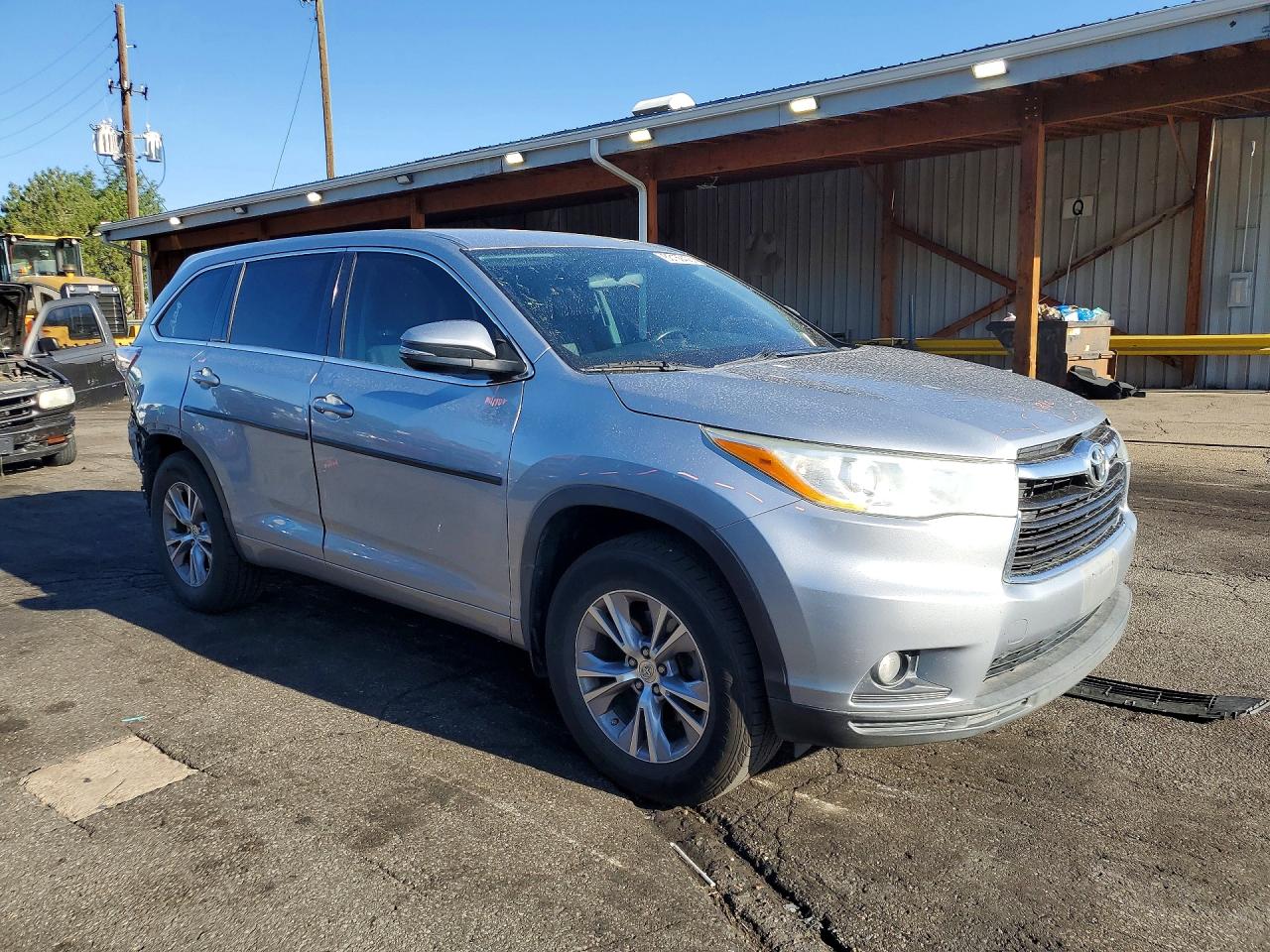 2014 Toyota Highlander Le Plus Silver vin: 5TDBKRFH4ES056578