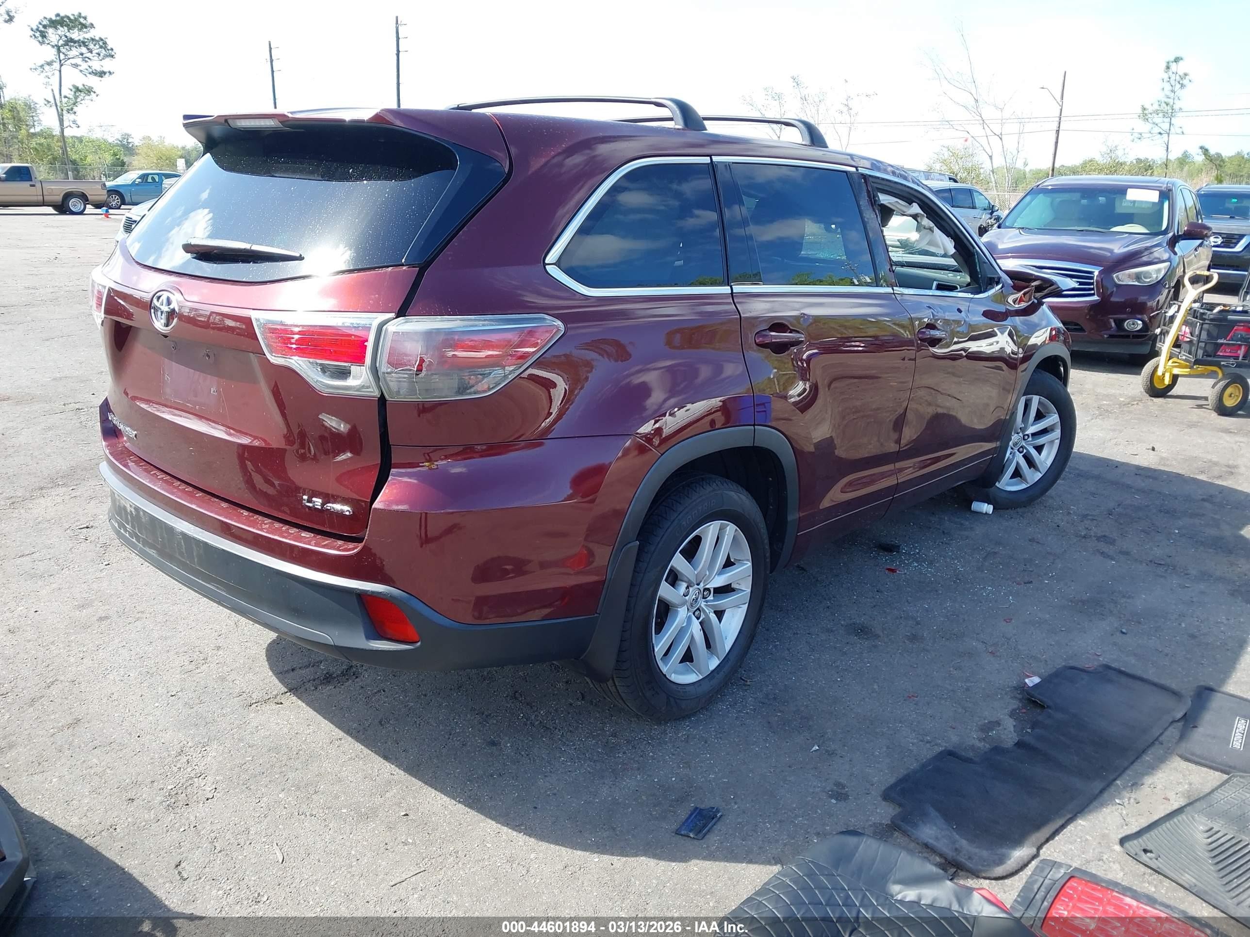 2015 Toyota Highlander Le V6 Brown vin: 5TDBKRFH4FS075181