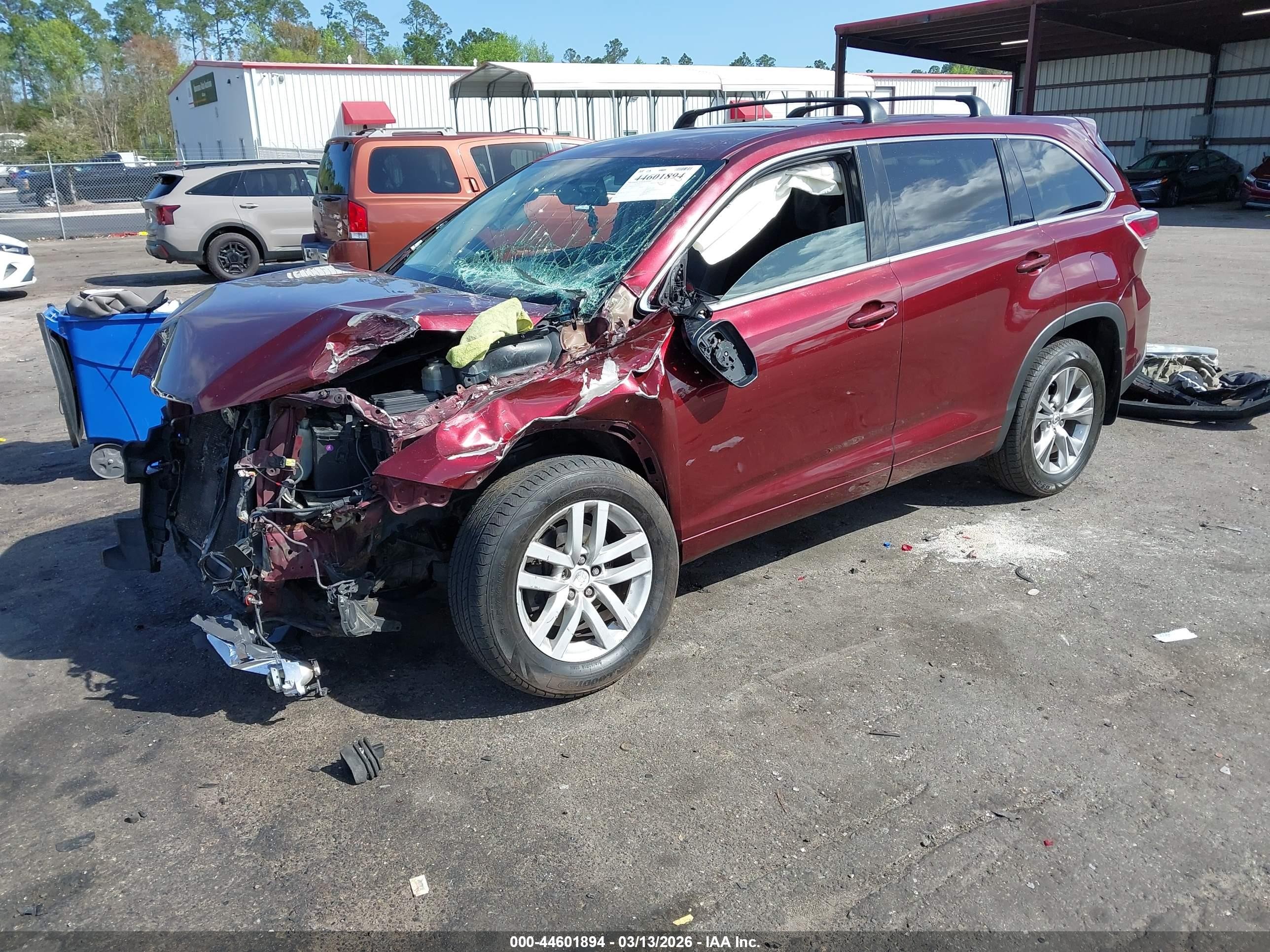 2015 Toyota Highlander Le V6 Brown vin: 5TDBKRFH4FS075181