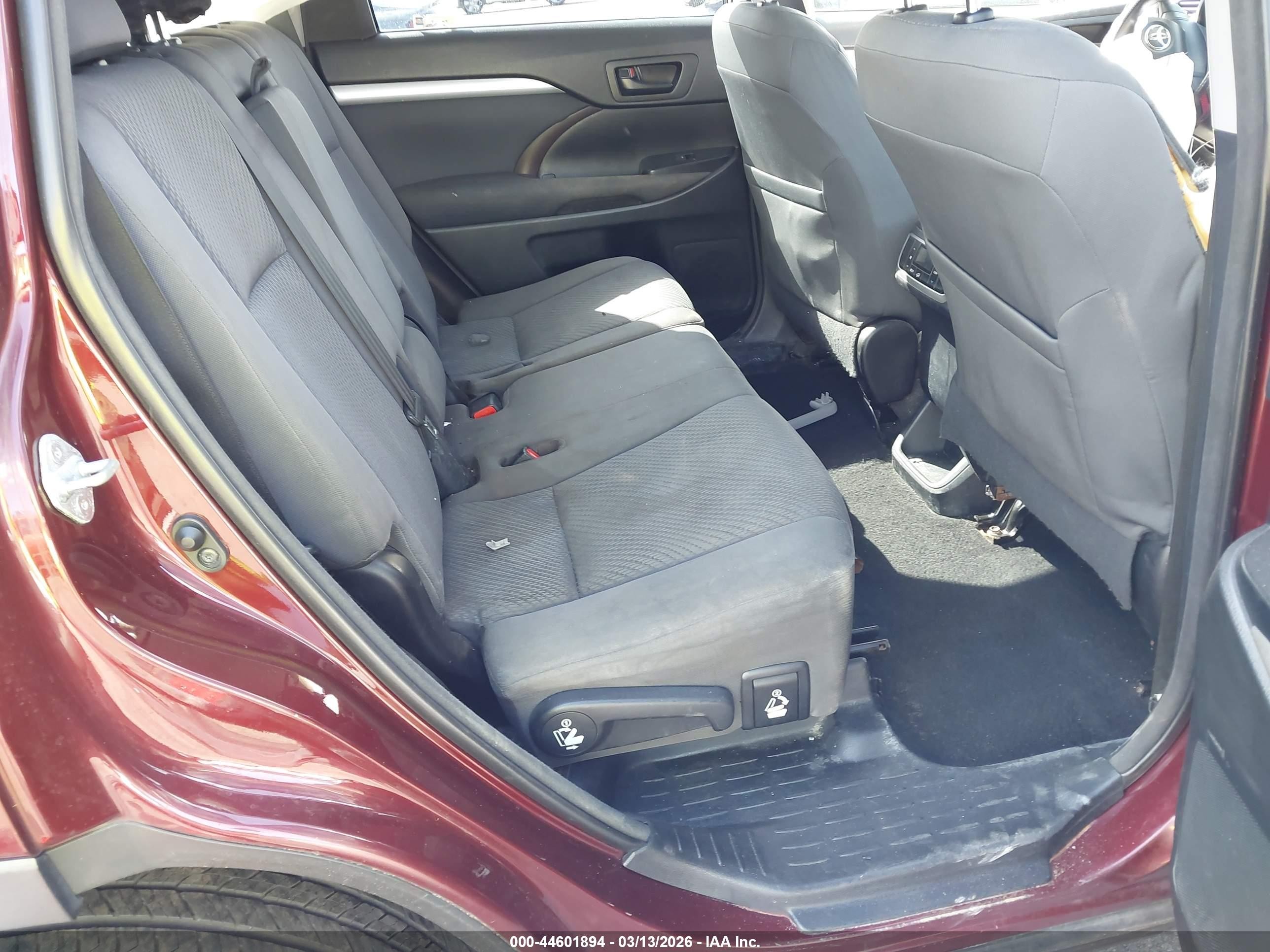 2015 Toyota Highlander Le V6 Brown vin: 5TDBKRFH4FS075181