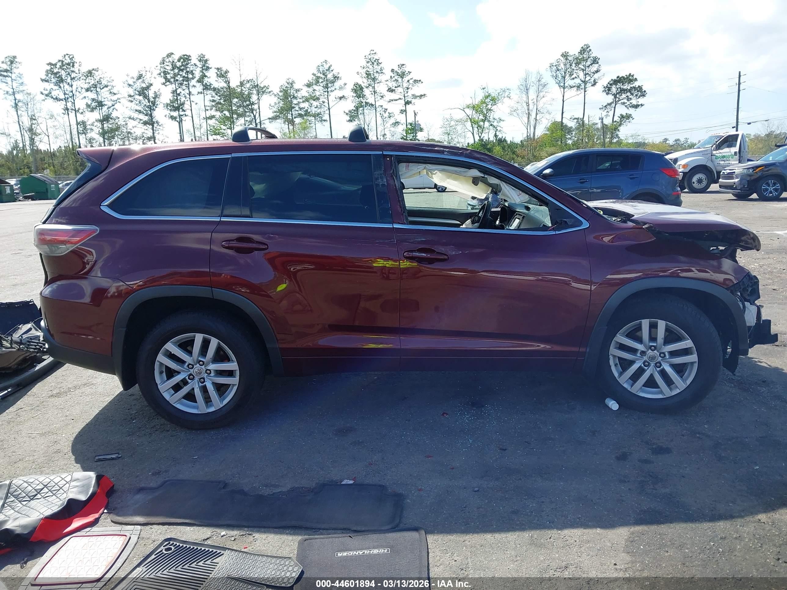 2015 Toyota Highlander Le V6 Brown vin: 5TDBKRFH4FS075181