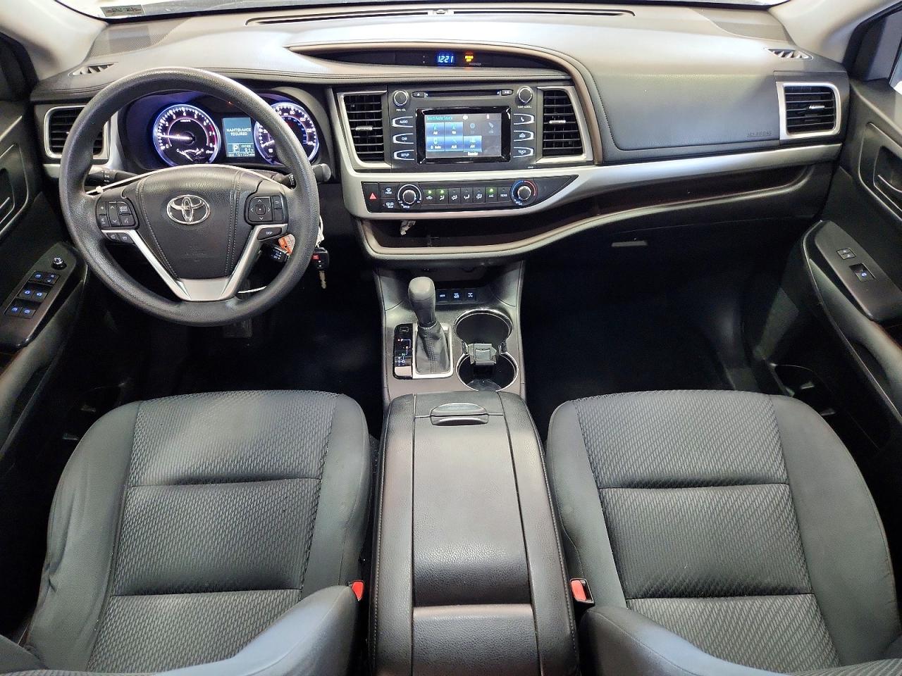 2015 Toyota Highlander Le White vin: 5TDBKRFH4FS121429
