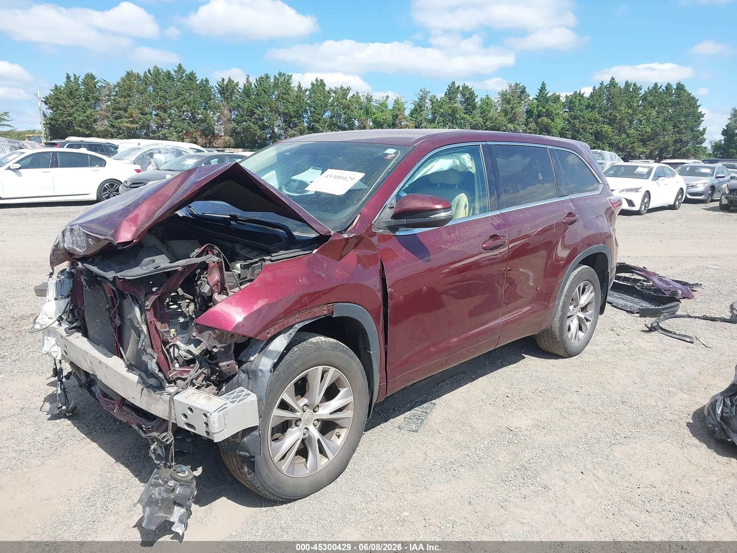 2015 Toyota Highlander Le Plus V6 Burgundy vin: 5TDBKRFH4FS154415