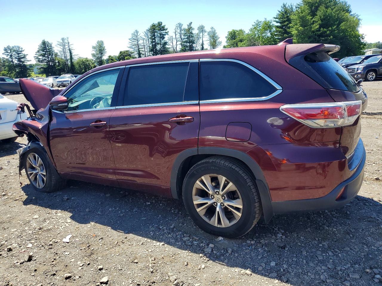 2015 Toyota Highlander Le Plus Maroon vin: 5TDBKRFH4FS172221