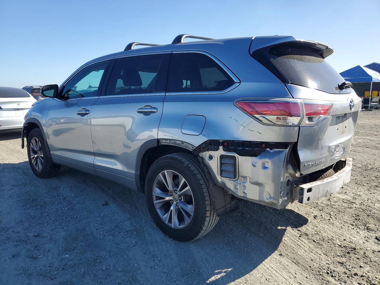 2014 Toyota Highlander Le Plus Silver vin: 5TDBKRFH5ES030653