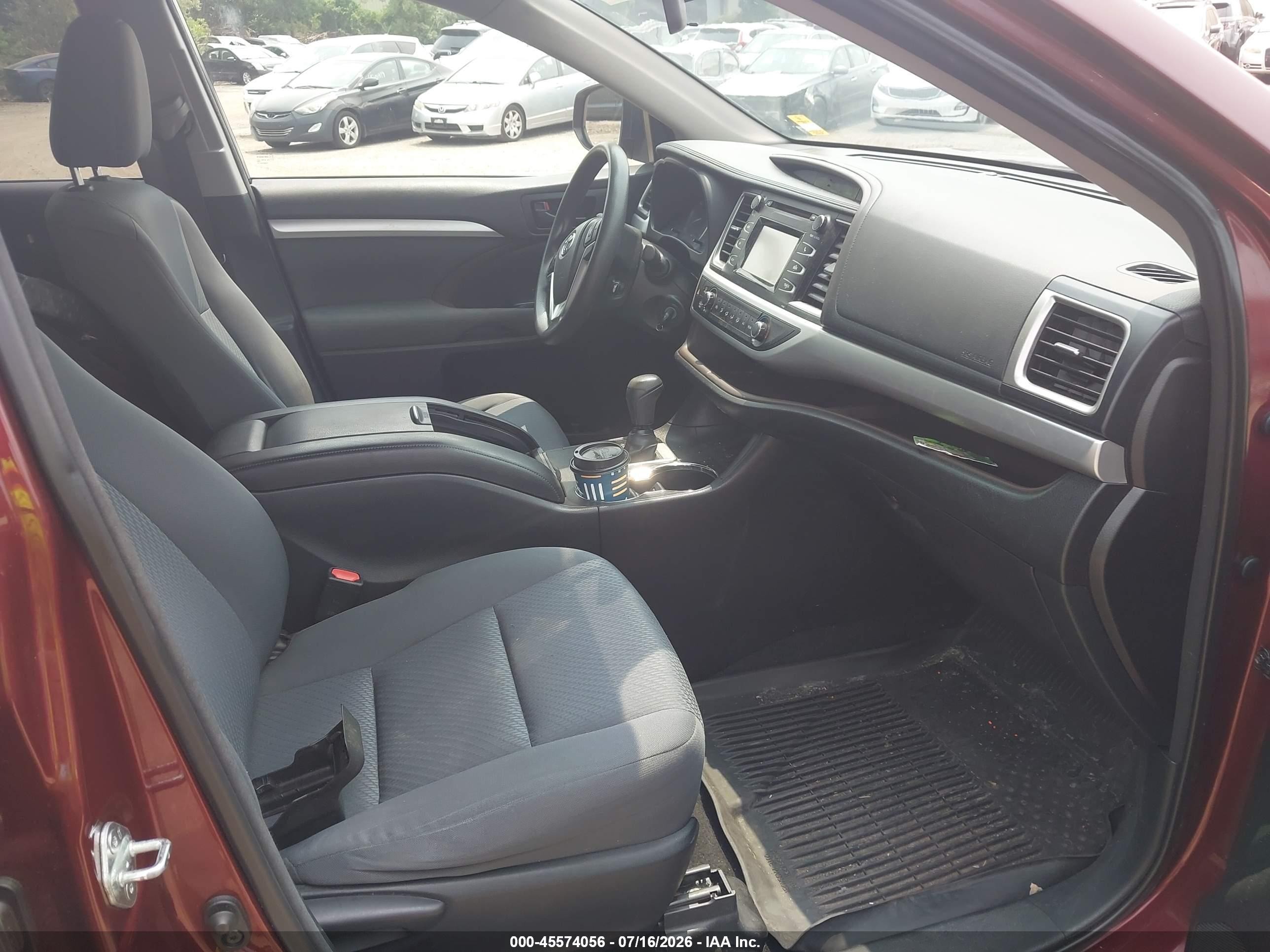 2014 Toyota Highlander Le V6 Red vin: 5TDBKRFH5ES071476