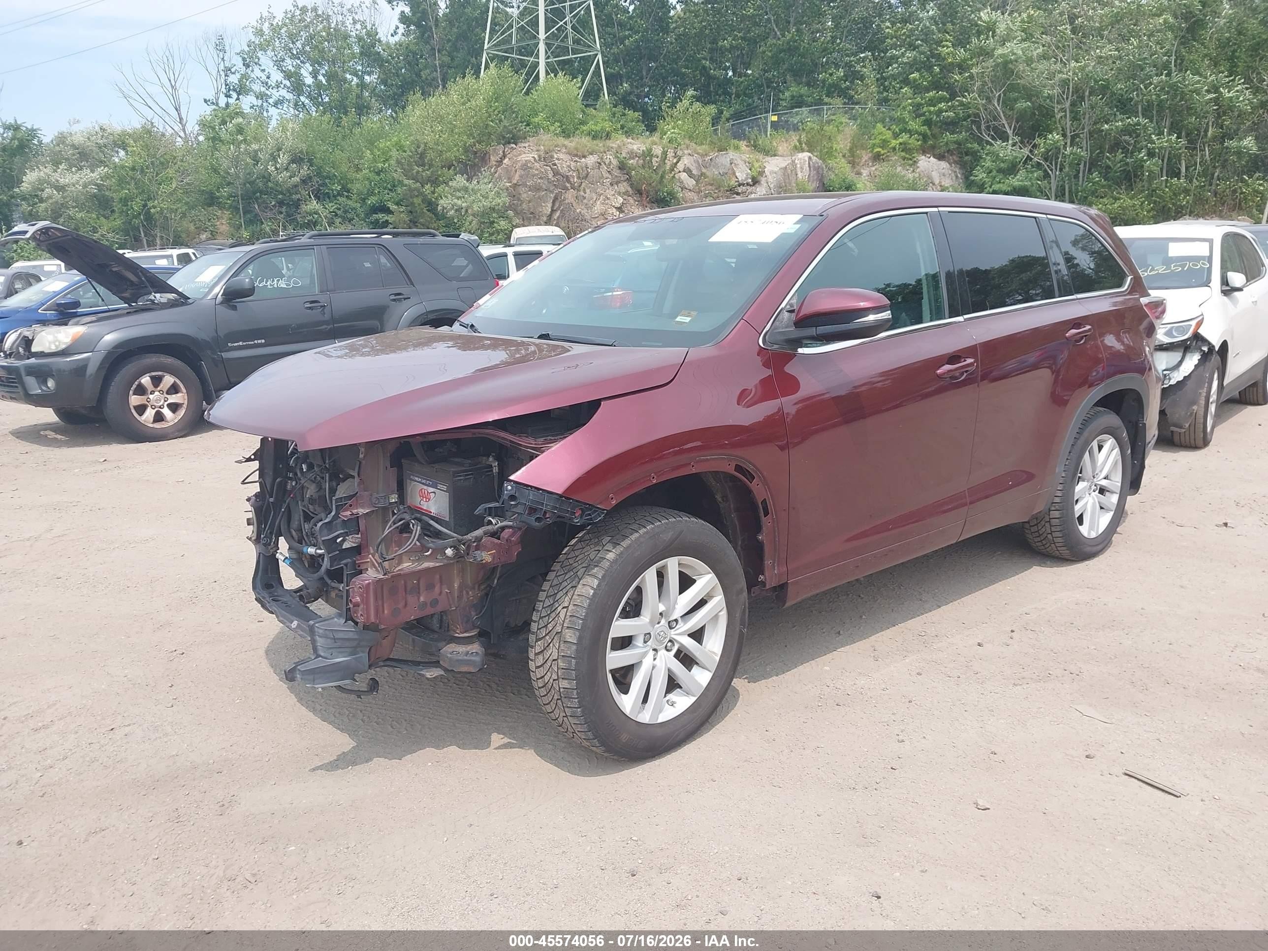 2014 Toyota Highlander Le V6 Red vin: 5TDBKRFH5ES071476