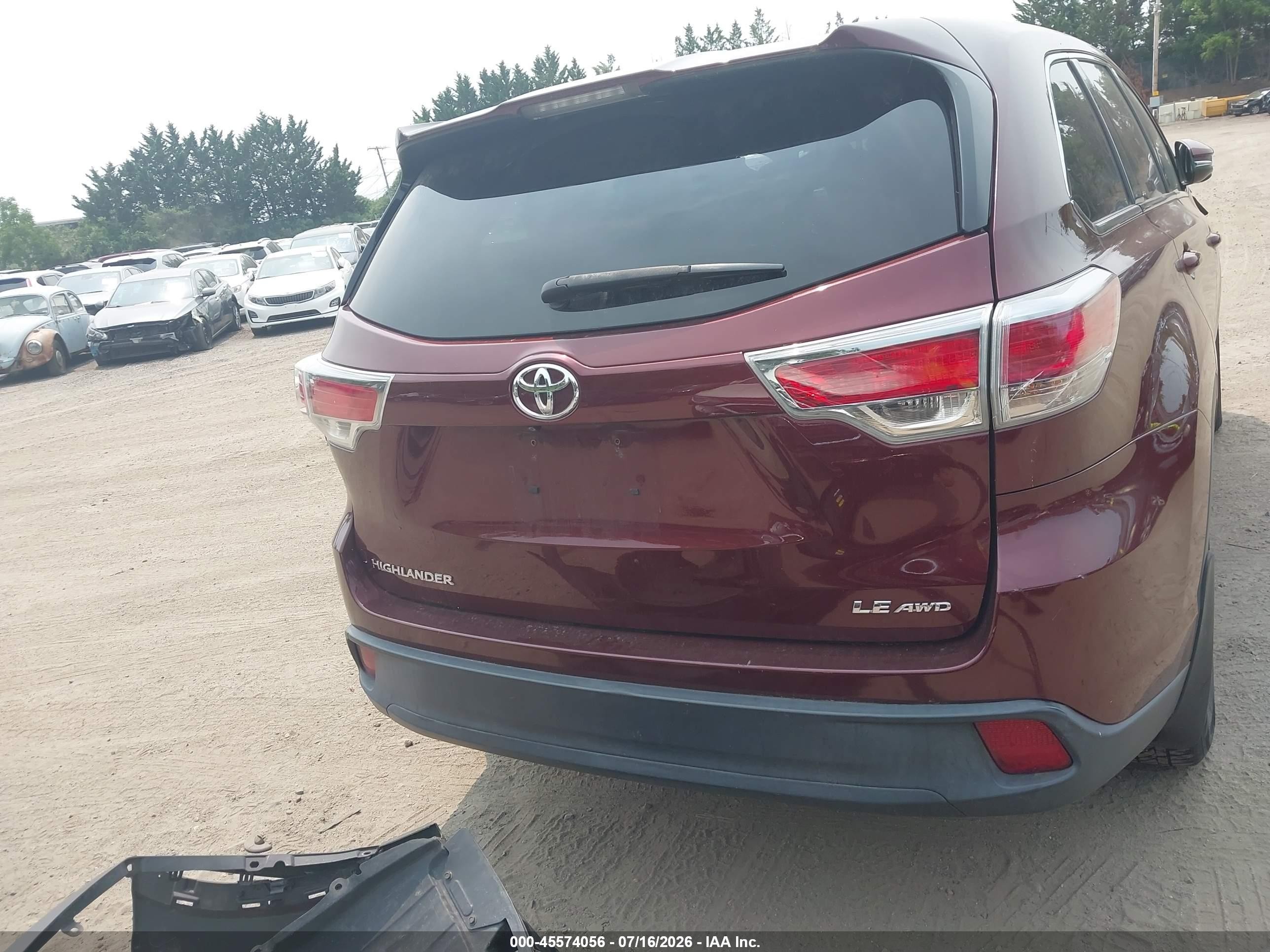 2014 Toyota Highlander Le V6 Red vin: 5TDBKRFH5ES071476